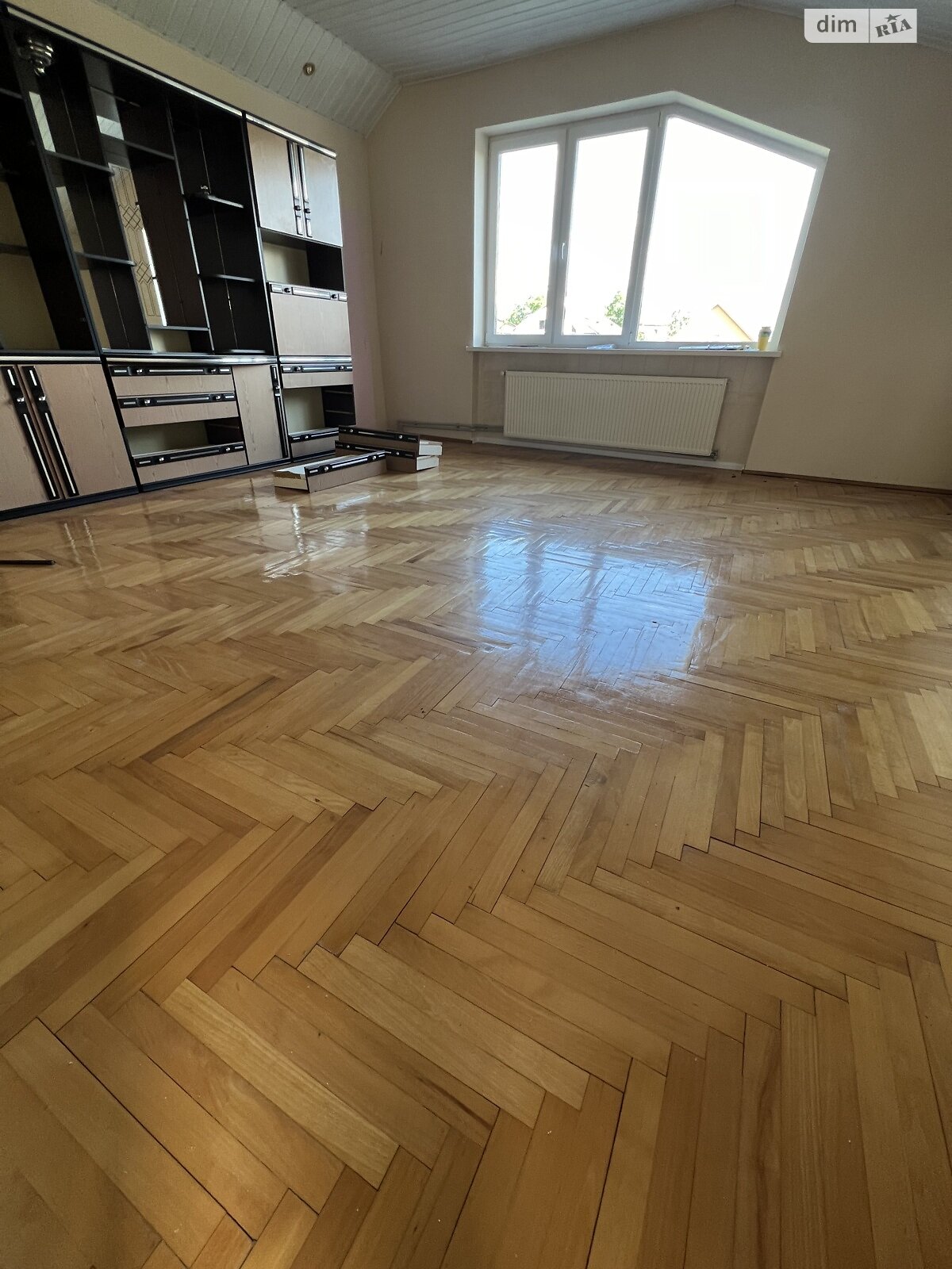 триповерховий будинок з гаражем, 260 кв. м, цегла. Продаж в Мукачеві, район Росвигово фото 1 триповерховий будинок з гаражем, 260 кв. м, цегла. Продаж в Мукачеві, район Росвигово фото 1