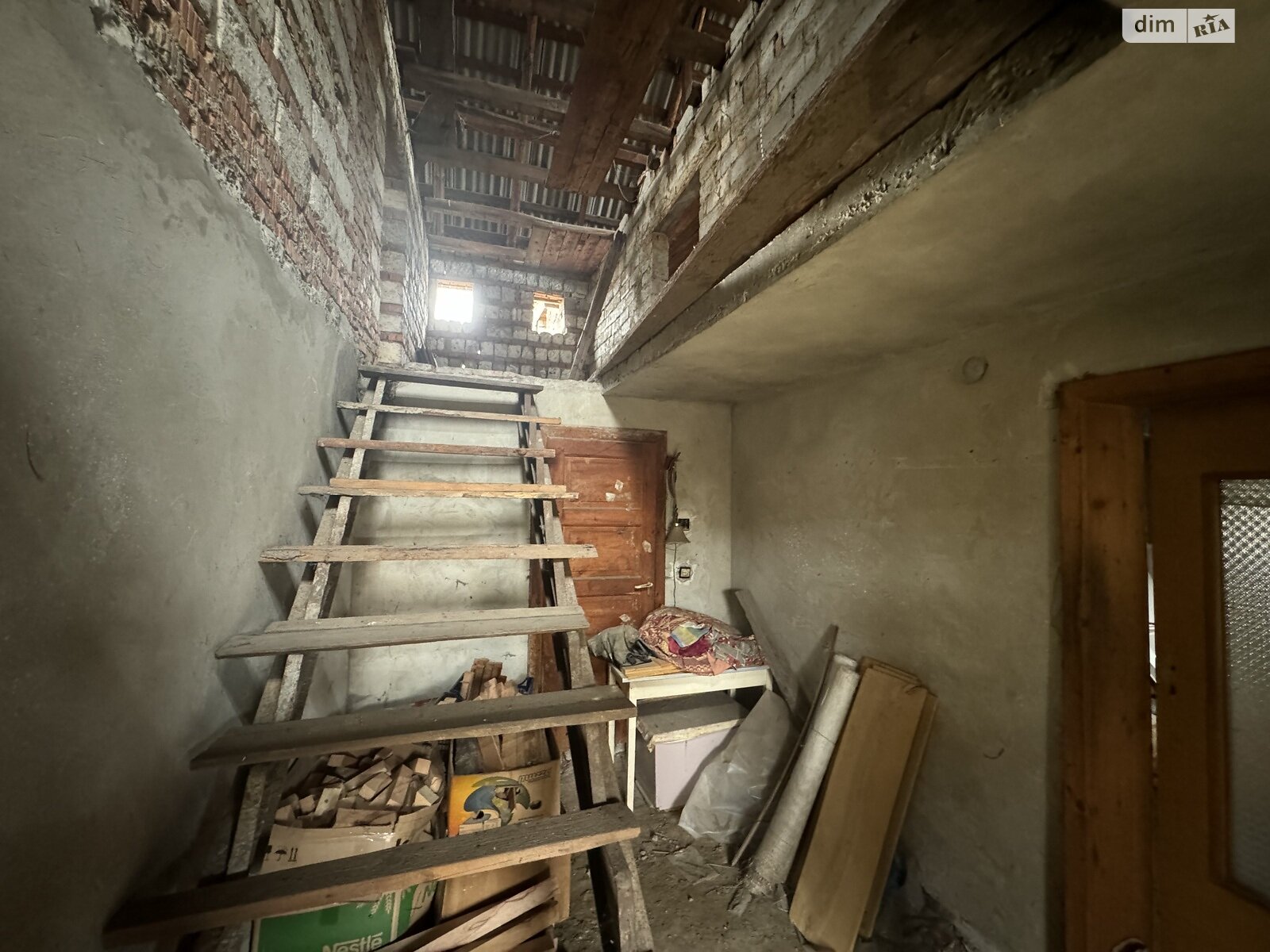 двоповерховий будинок, 226 кв. м, блочно-цегляний. Продаж в Мукачеві, район Росвигово фото 1 двоповерховий будинок, 226 кв. м, блочно-цегляний. Продаж в Мукачеві, район Росвигово фото 1