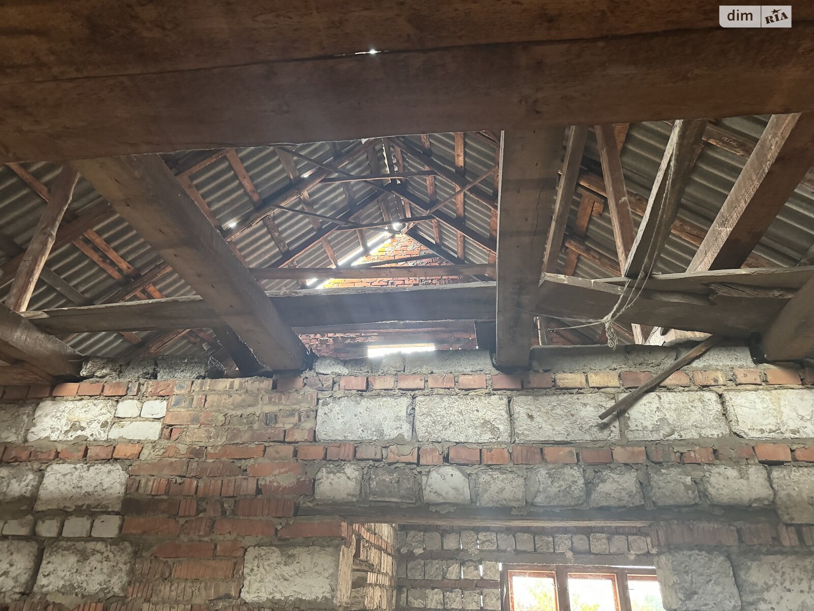 двоповерховий будинок, 226 кв. м, блочно-цегляний. Продаж в Мукачеві, район Росвигово фото 1 двоповерховий будинок, 226 кв. м, блочно-цегляний. Продаж в Мукачеві, район Росвигово фото 1