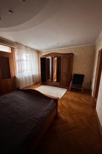 двухэтажный дом с отоплением, 180 кв. м, кирпич. Продажа в Мукачеве район Росвигово фото 2