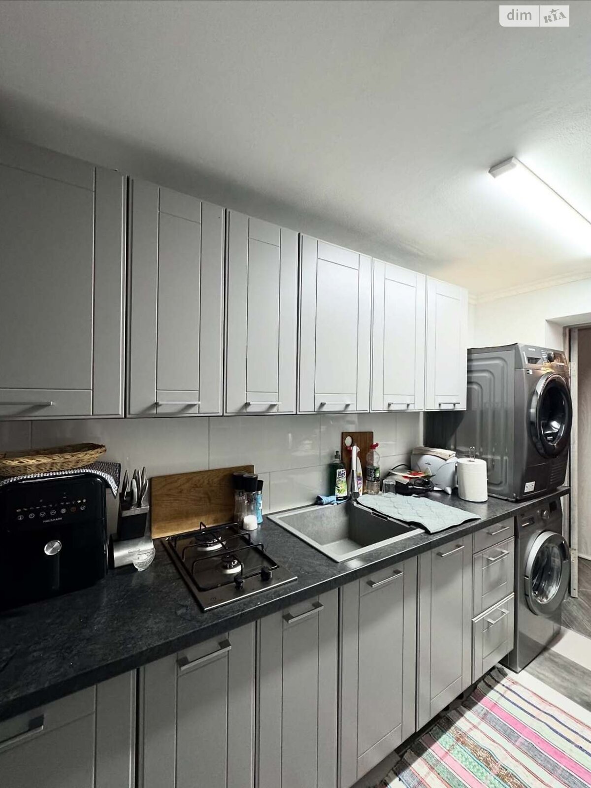 одноэтажный дом с гаражом, 300 кв. м, кирпич. Продажа в Мукачеве район Центр фото 1