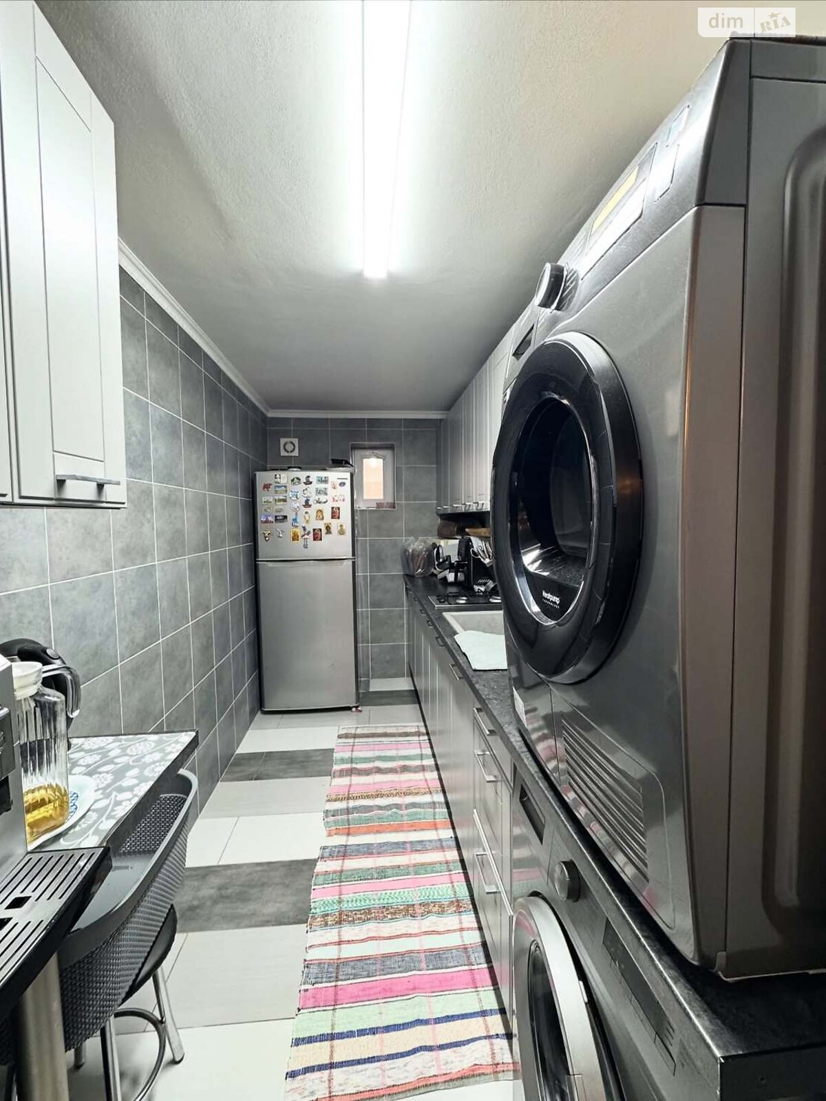 одноэтажный дом с гаражом, 300 кв. м, кирпич. Продажа в Мукачеве район Центр фото 1