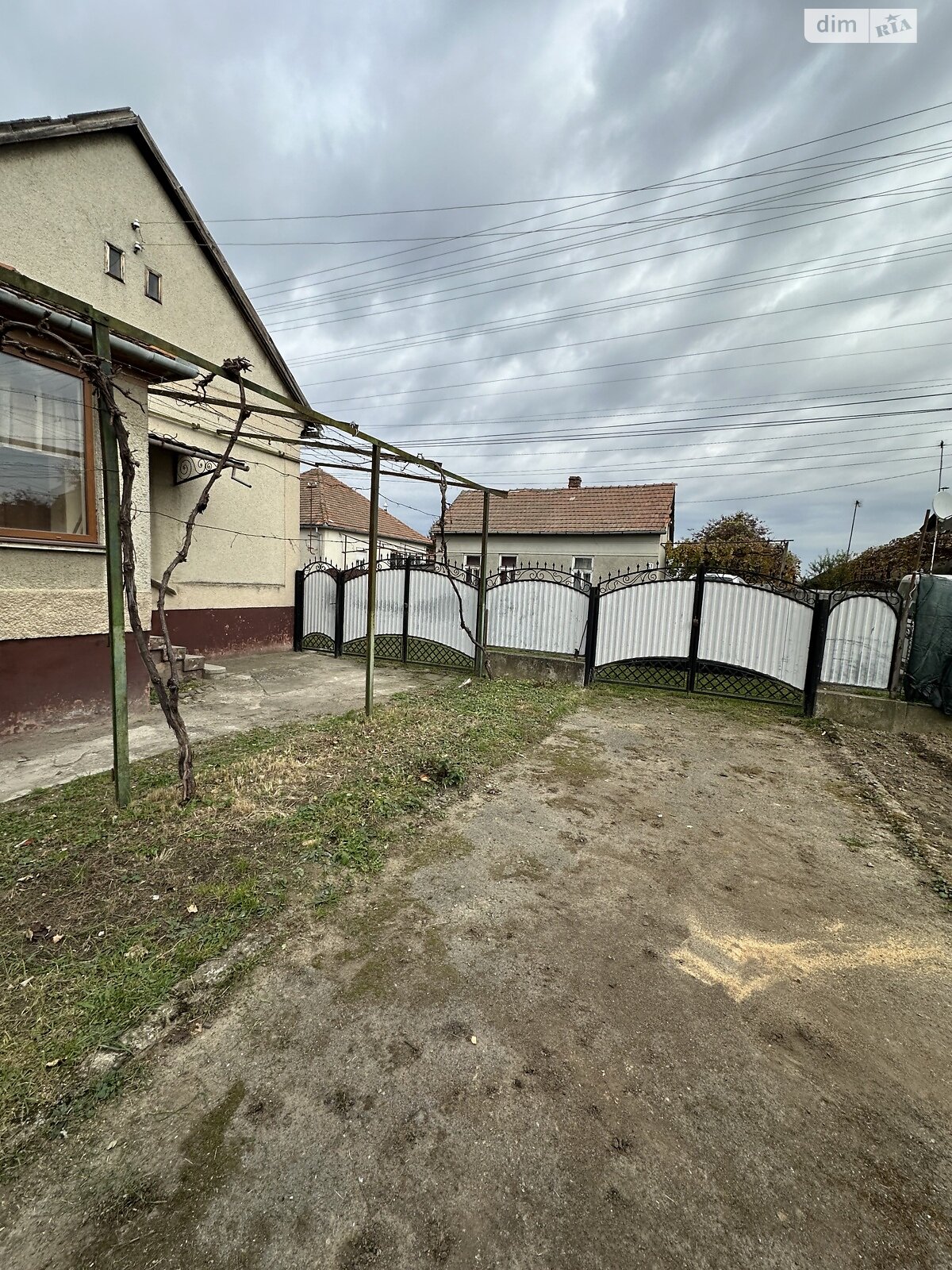 одноэтажный дом с гаражом, 83 кв. м, кирпич. Продажа в Мукачеве фото 1 одноэтажный дом с гаражом, 83 кв. м, кирпич. Продажа в Мукачеве фото 1