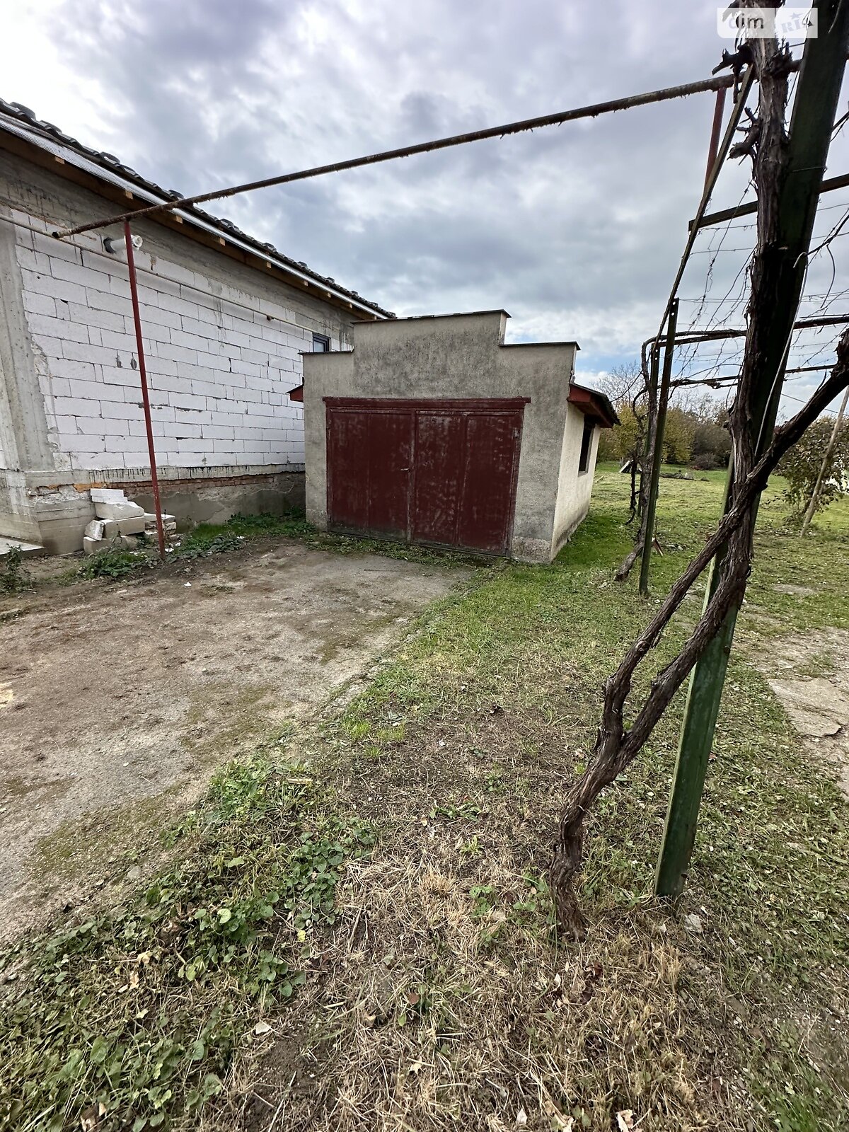 одноэтажный дом с гаражом, 83 кв. м, кирпич. Продажа в Мукачеве фото 1 одноэтажный дом с гаражом, 83 кв. м, кирпич. Продажа в Мукачеве фото 1