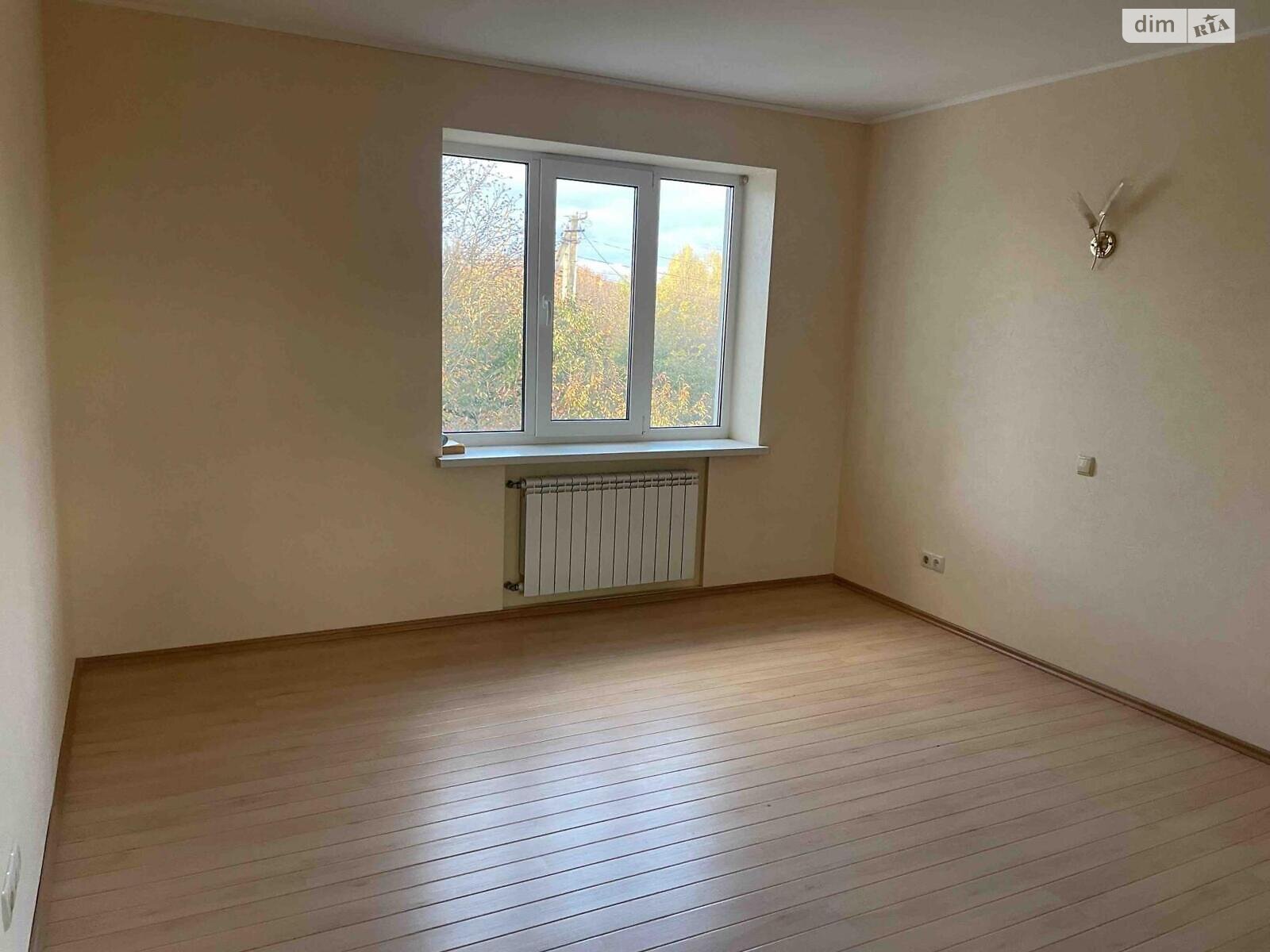 трехэтажный дом, 290 кв. м, кирпич. Продажа в Музичах фото 1 трехэтажный дом, 290 кв. м, кирпич. Продажа в Музичах фото 1