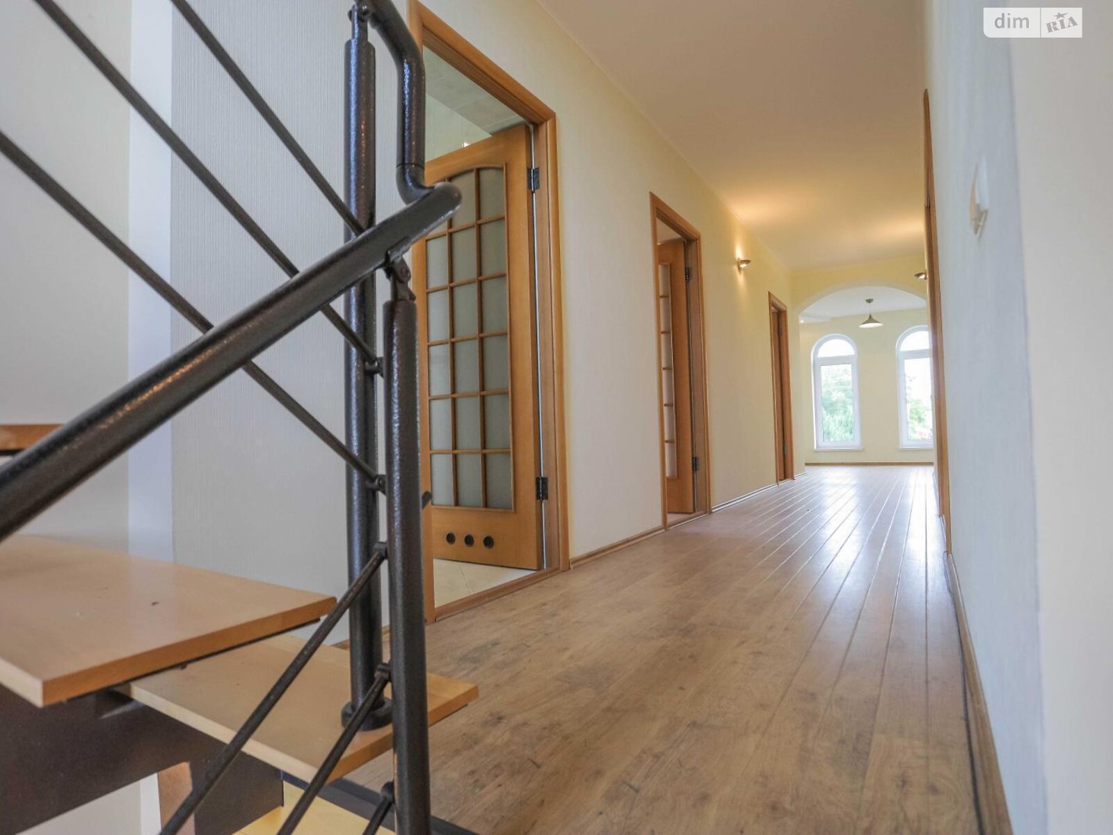 трехэтажный дом, 290 кв. м, кирпич. Продажа в Музичах фото 1 трехэтажный дом, 290 кв. м, кирпич. Продажа в Музичах фото 1