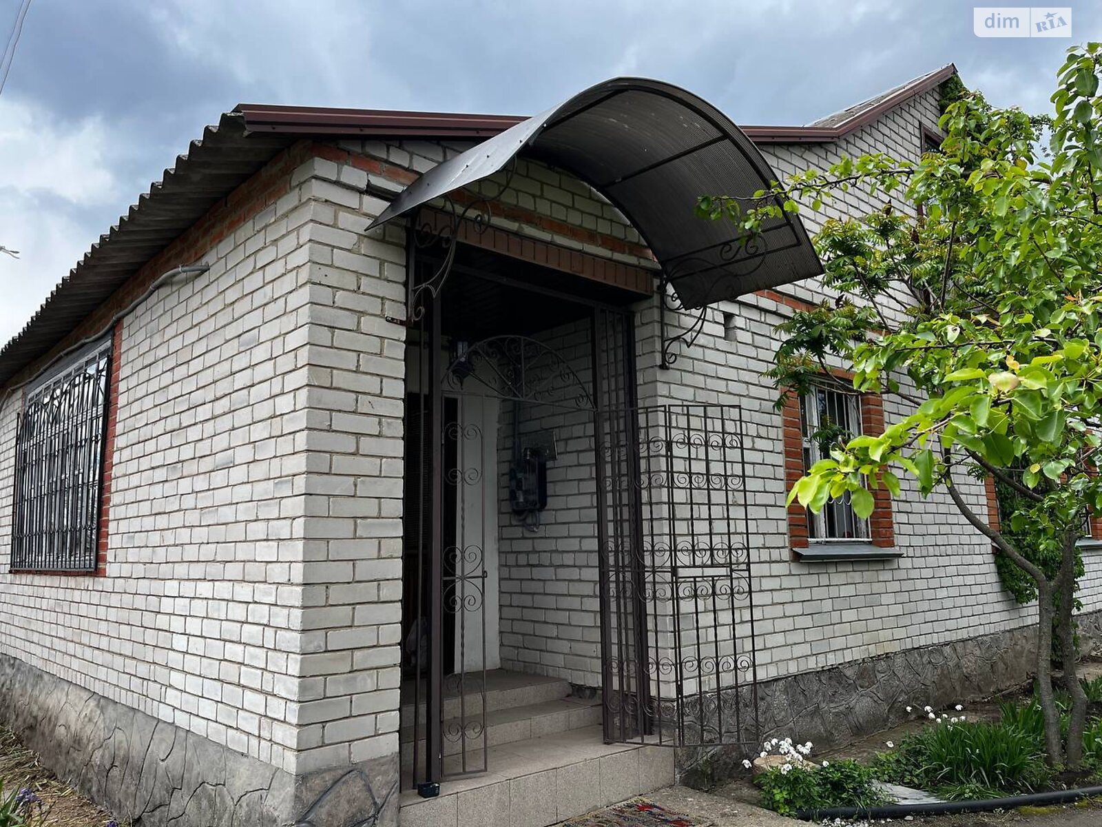 одноповерховий будинок з гаражем, 90.2 кв. м, цегла. Продаж у Мильцях фото 1 одноповерховий будинок з гаражем, 90.2 кв. м, цегла. Продаж у Мильцях фото 1