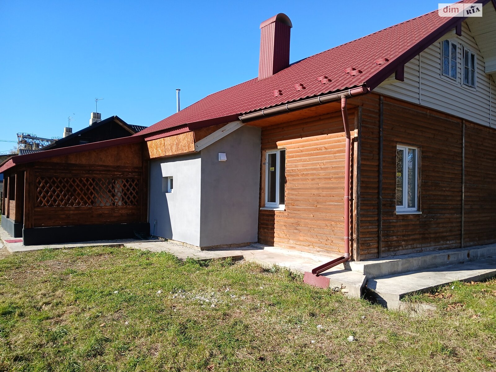 одноэтажный дом с отоплением, 105 кв. м, дерево и кирпич. Продажа в Надворной район Надворная фото 1