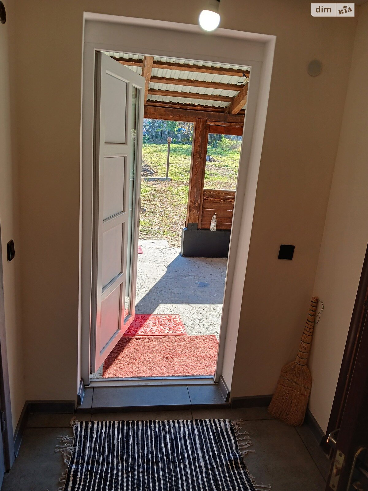 одноэтажный дом с отоплением, 105 кв. м, дерево и кирпич. Продажа в Надворной район Надворная фото 1