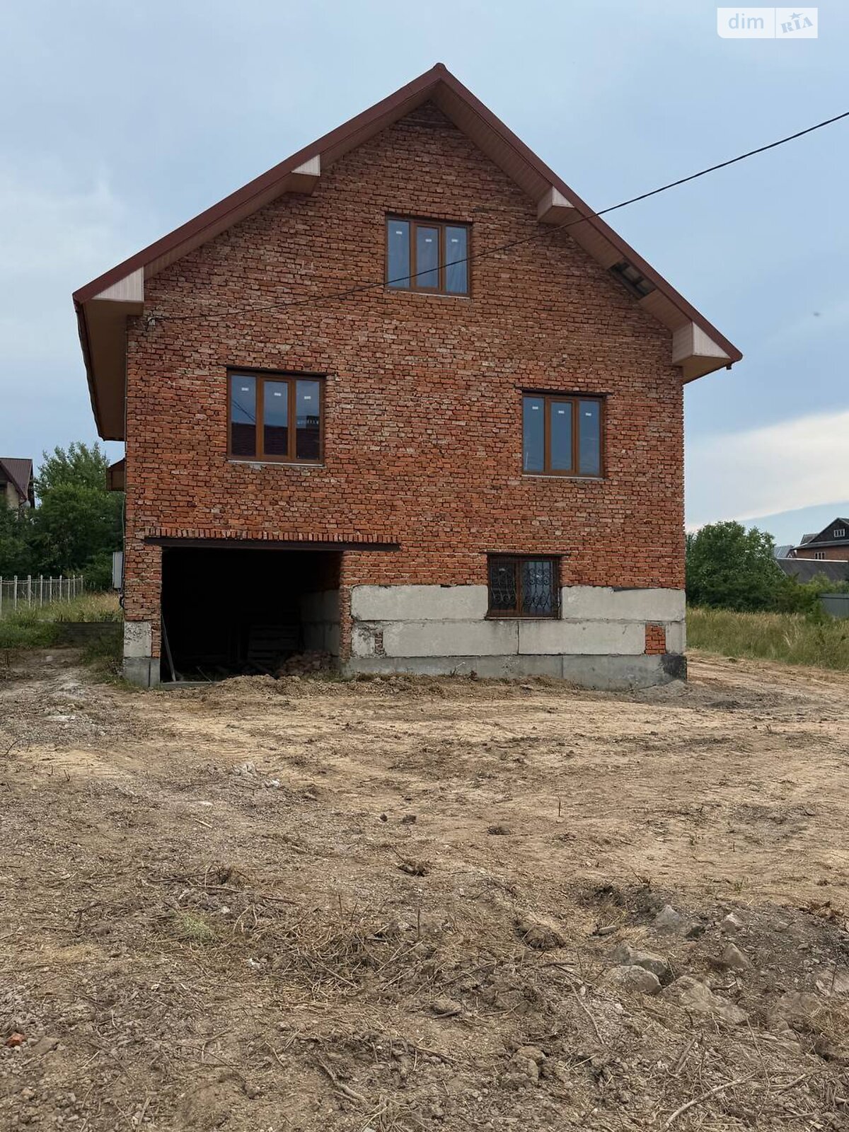 триповерховий будинок, 92.4 кв. м, цегла. Продаж у Стримбі фото 1 триповерховий будинок, 92.4 кв. м, цегла. Продаж у Стримбі фото 1