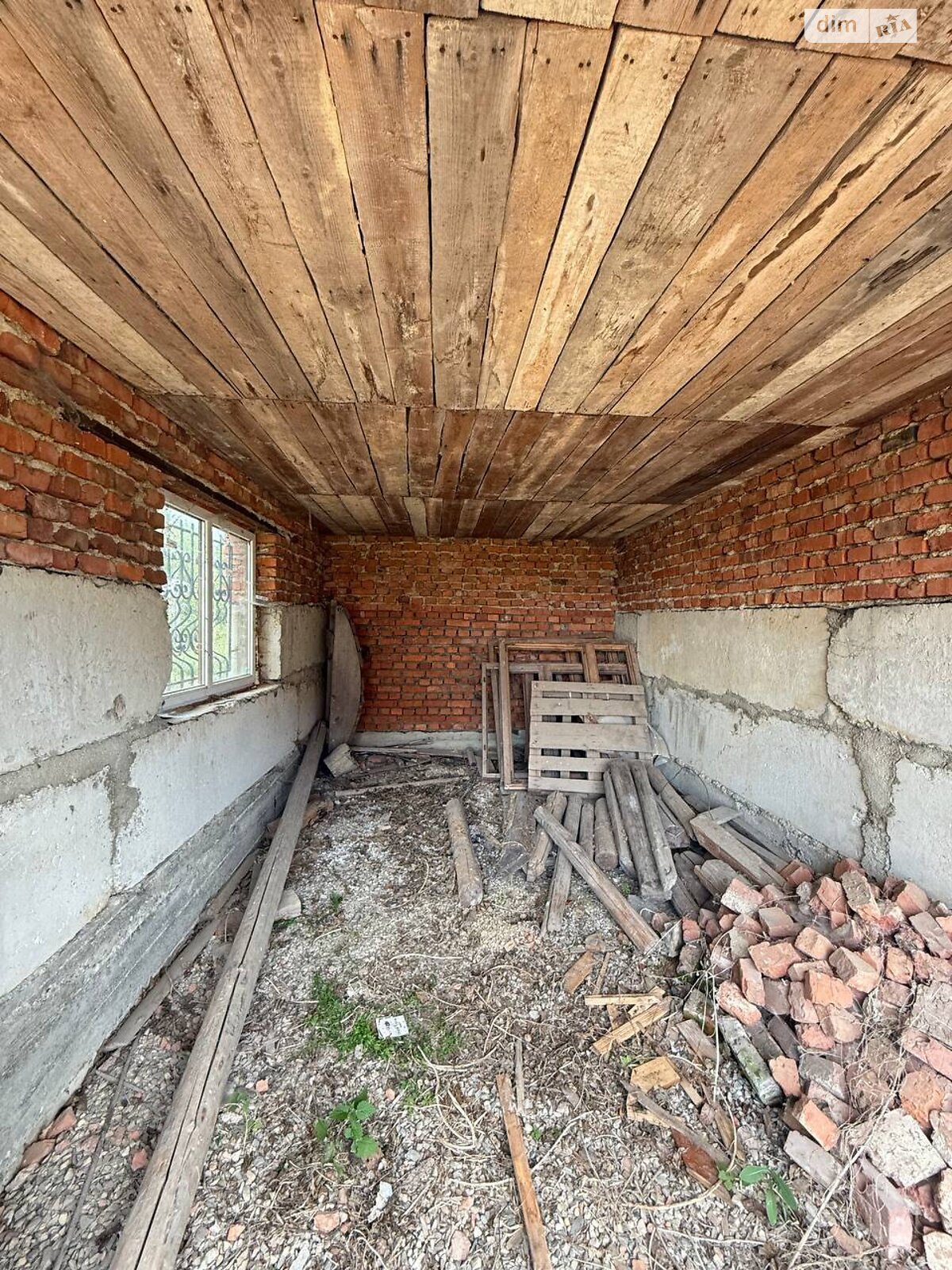 триповерховий будинок, 92.4 кв. м, цегла. Продаж у Стримбі фото 1 триповерховий будинок, 92.4 кв. м, цегла. Продаж у Стримбі фото 1