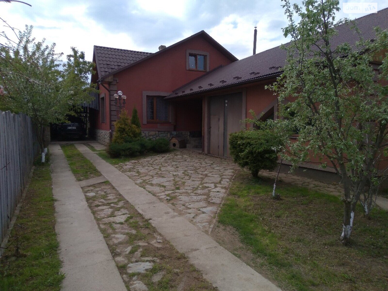 двоповерховий будинок з опаленням, 120 кв. м, цегла. Продаж у Назавизові фото 1 двоповерховий будинок з опаленням, 120 кв. м, цегла. Продаж у Назавизові фото 1