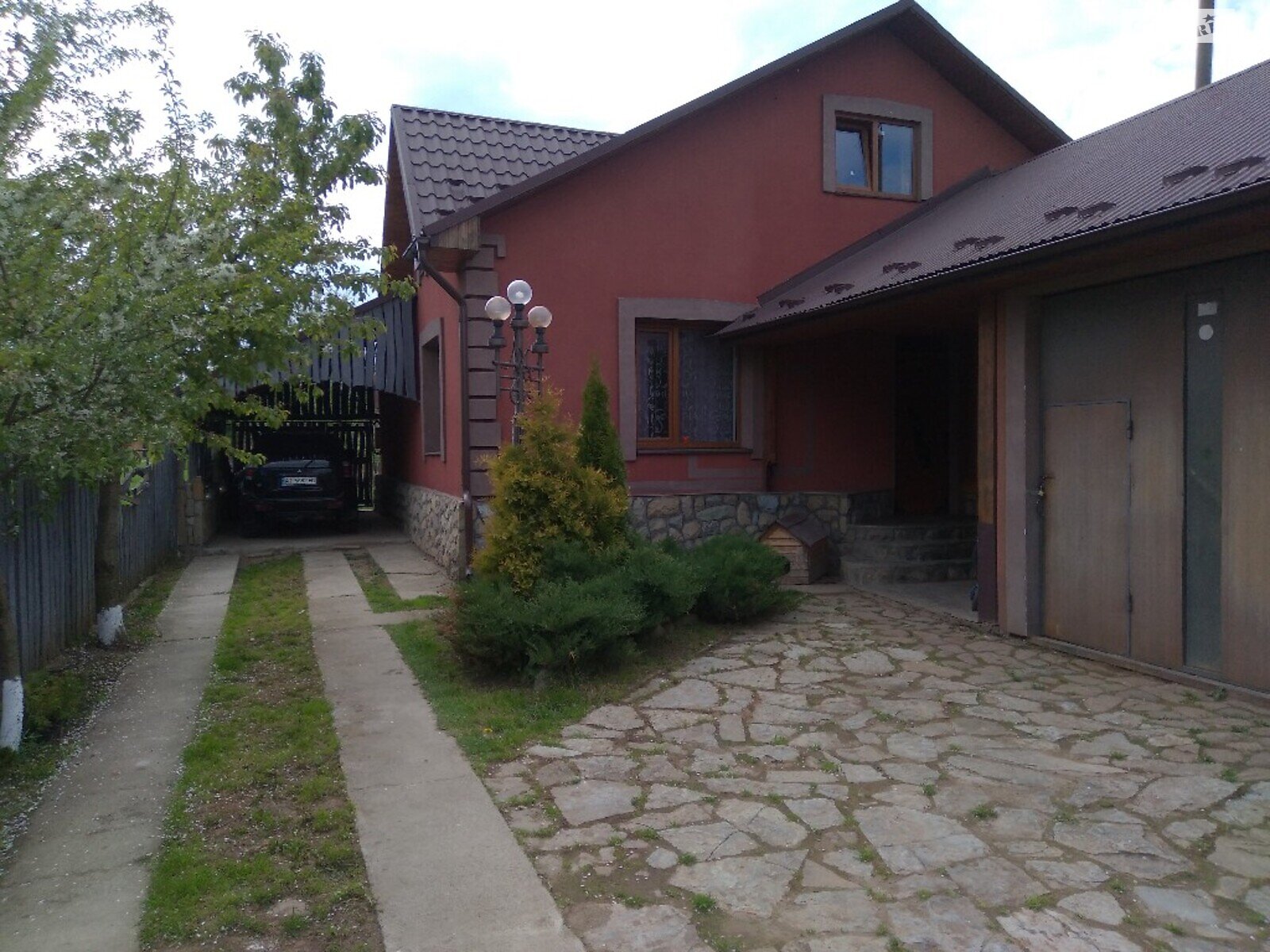 двоповерховий будинок з опаленням, 120 кв. м, цегла. Продаж у Назавизові фото 1 двоповерховий будинок з опаленням, 120 кв. м, цегла. Продаж у Назавизові фото 1