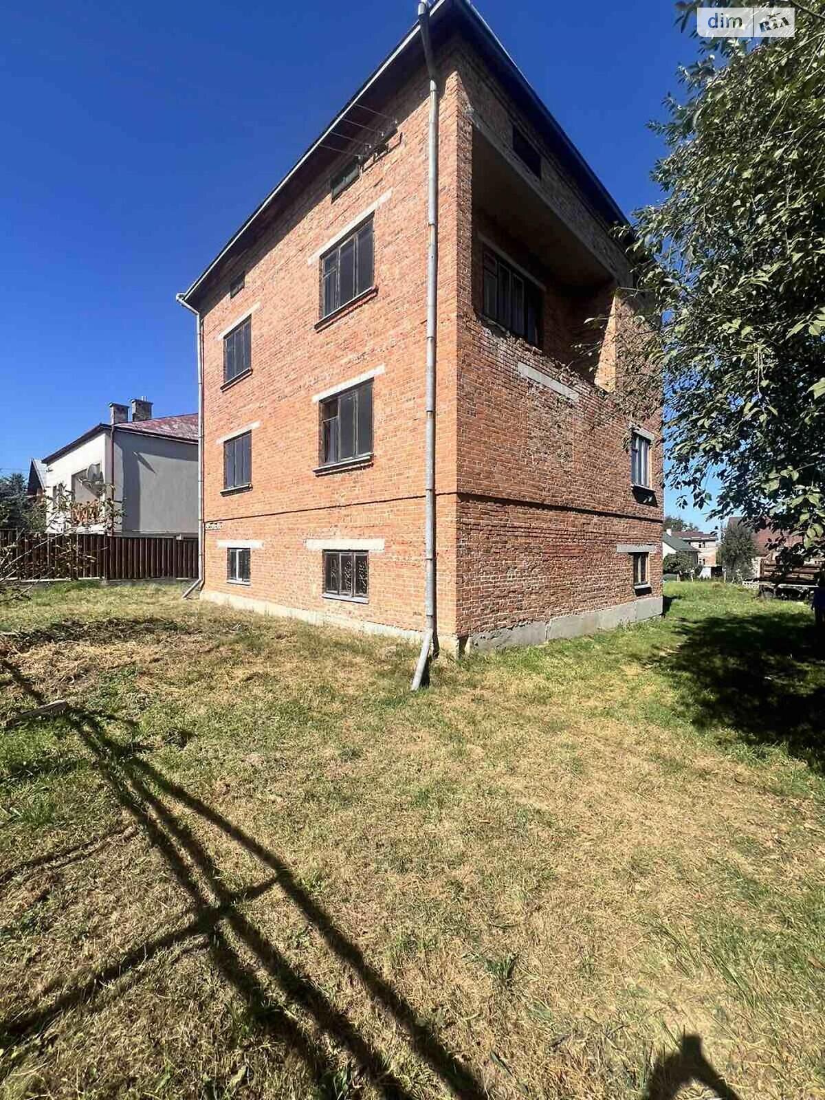 двоповерховий будинок, 284 кв. м, цегла. Продаж у Наварії фото 1 двоповерховий будинок, 284 кв. м, цегла. Продаж у Наварії фото 1