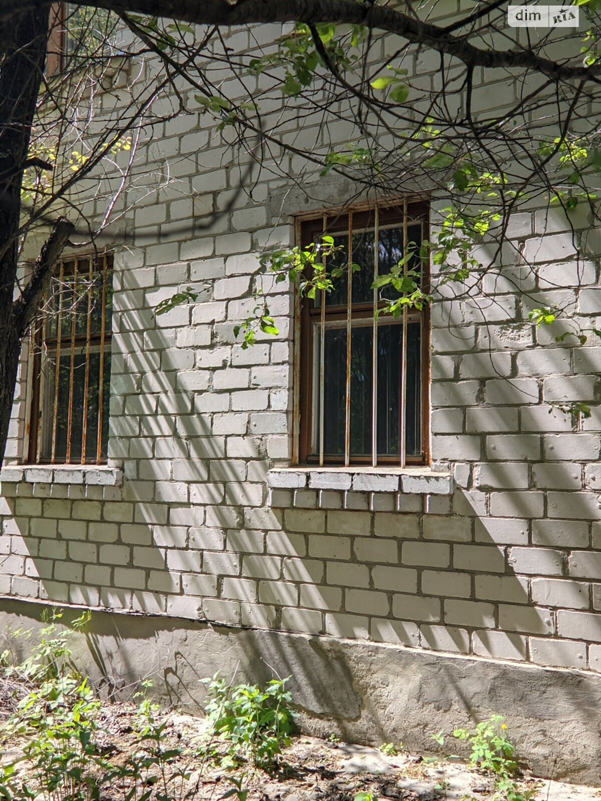 трехэтажный дом с балконом, 142 кв. м, кирпич. Продажа в Неграшах фото 1 трехэтажный дом с балконом, 142 кв. м, кирпич. Продажа в Неграшах фото 1