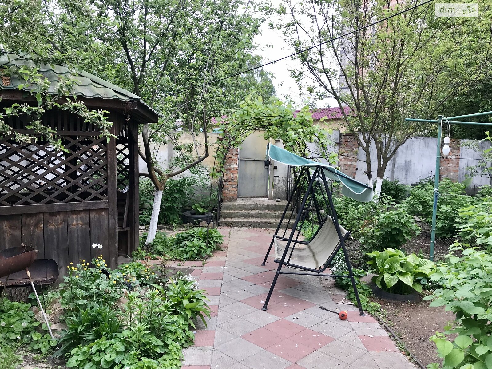 одноэтажный дом с гаражом, 130 кв. м, дерево и кирпич. Продажа в Нежине фото 1 одноэтажный дом с гаражом, 130 кв. м, дерево и кирпич. Продажа в Нежине фото 1