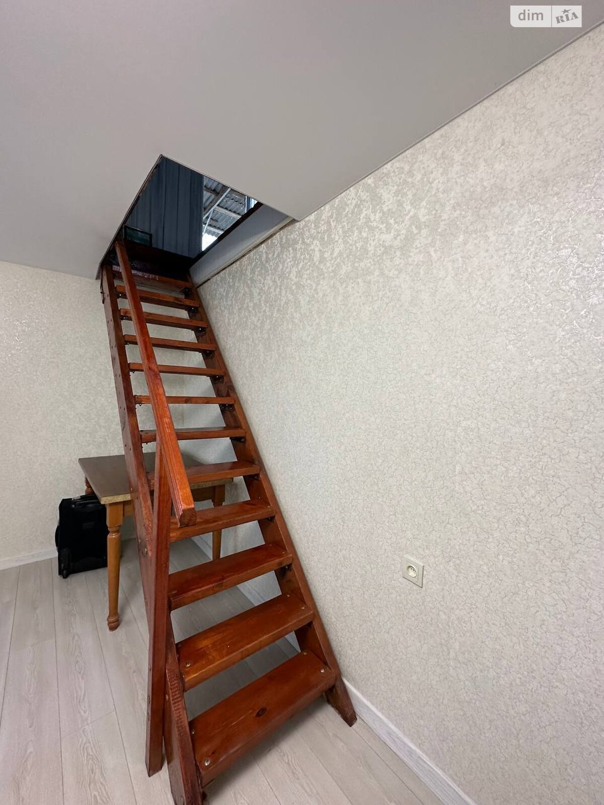 трехэтажный дом с гаражом, 146.8 кв. м, кирпич. Продажа в Нерубайском фото 1 трехэтажный дом с гаражом, 146.8 кв. м, кирпич. Продажа в Нерубайском фото 1