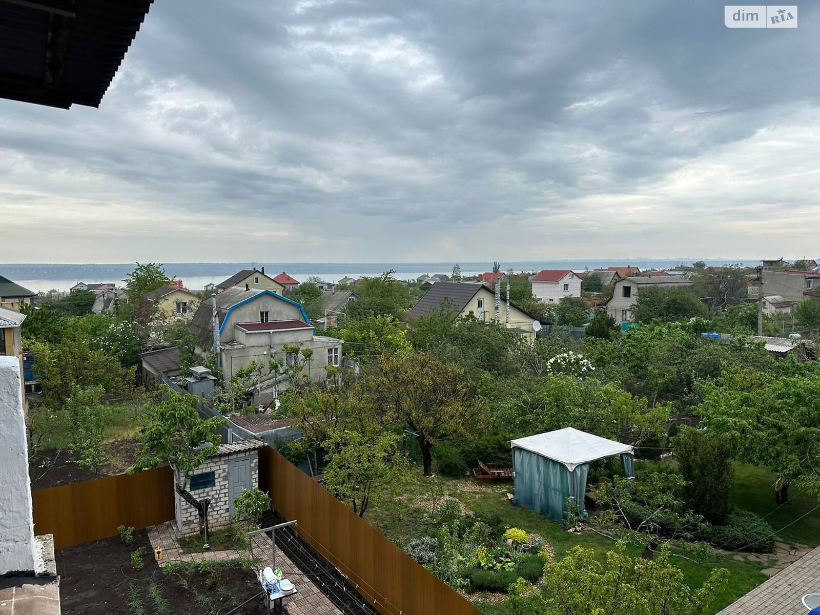 трехэтажный дом с гаражом, 146.8 кв. м, кирпич. Продажа в Нерубайском фото 1 трехэтажный дом с гаражом, 146.8 кв. м, кирпич. Продажа в Нерубайском фото 1