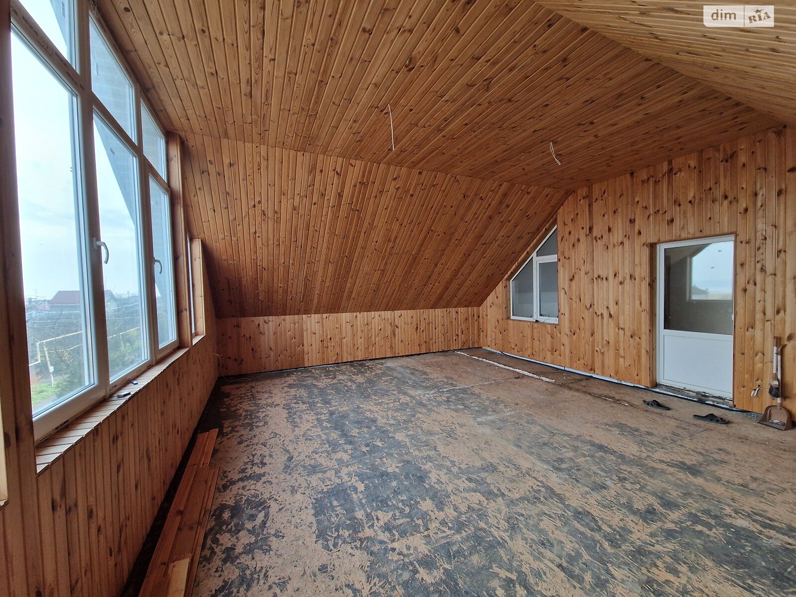 триповерховий будинок з верандою, 264 кв. м, сендвич-панели. Продаж у Нерубайське фото 1