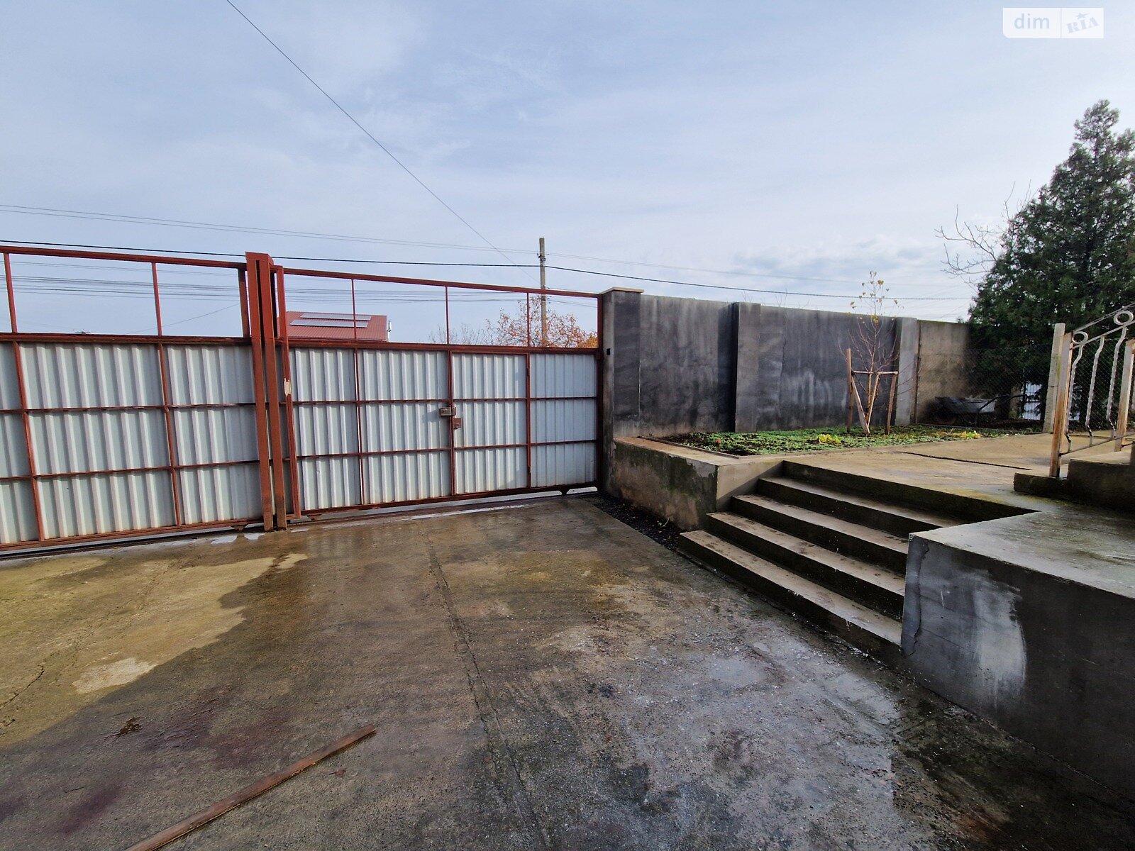 триповерховий будинок з верандою, 264 кв. м, сендвич-панели. Продаж у Нерубайське фото 1