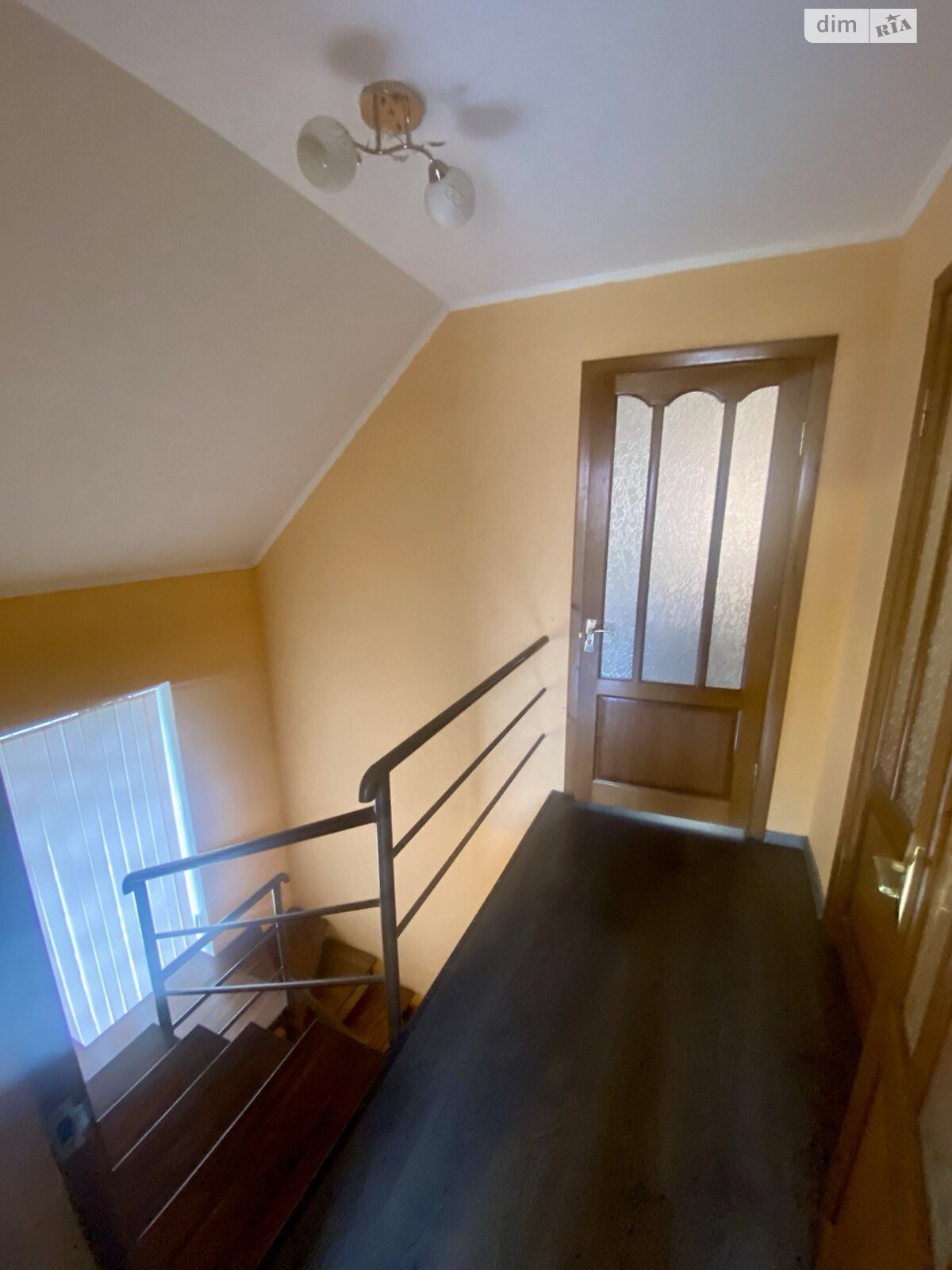 двухэтажный дом с балконом, 110 кв. м, кирпич. Продажа в Нерубайском фото 1