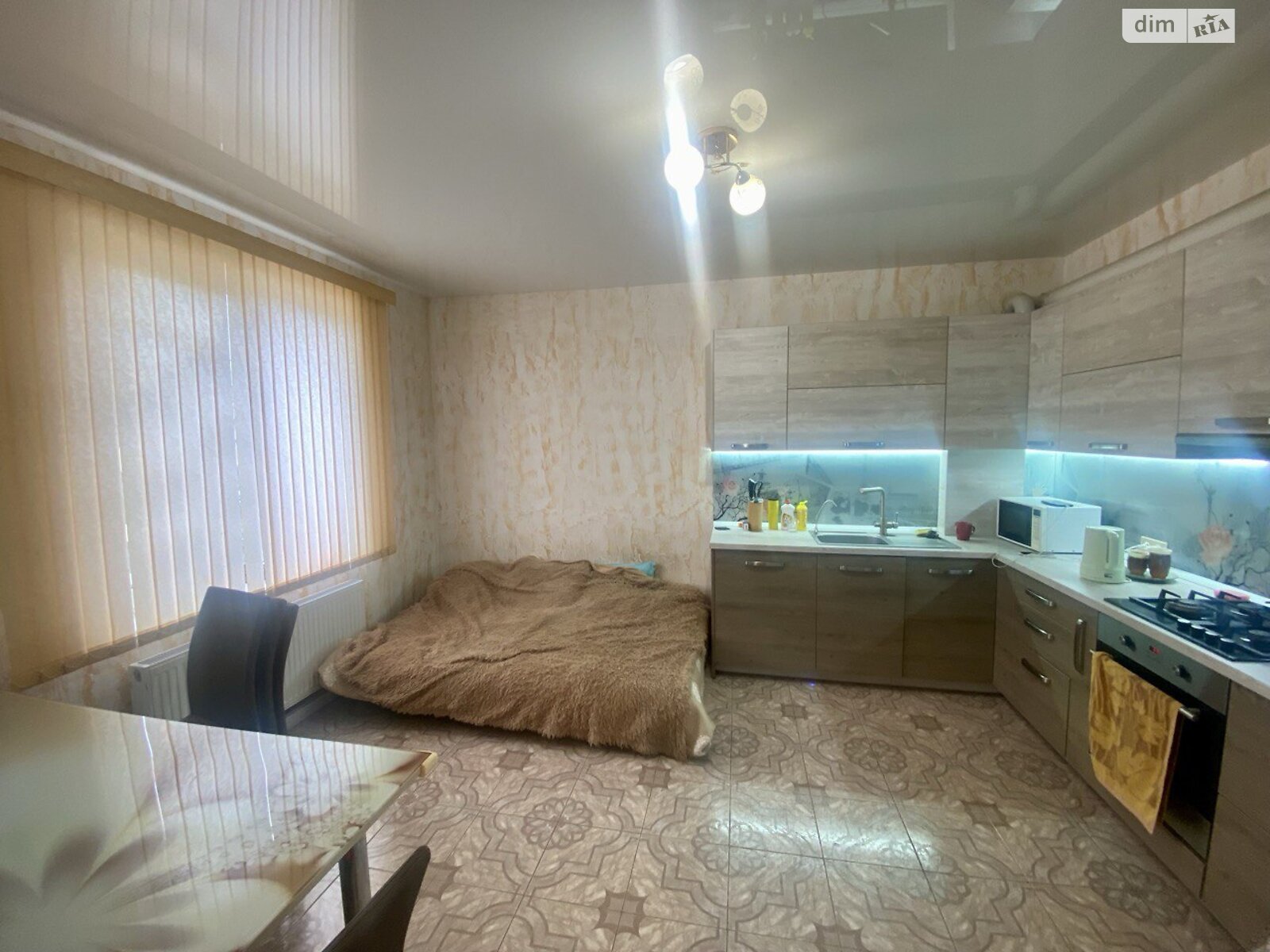 двухэтажный дом с балконом, 110 кв. м, кирпич. Продажа в Нерубайском фото 1