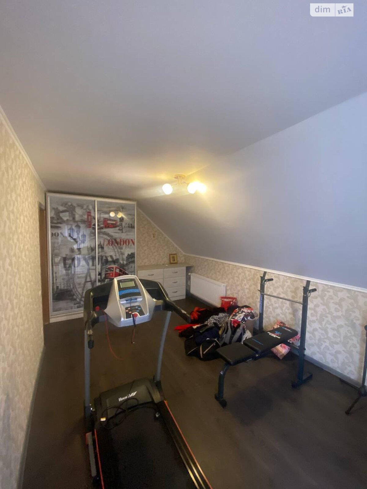 двухэтажный дом с балконом, 110 кв. м, кирпич. Продажа в Нерубайском фото 1