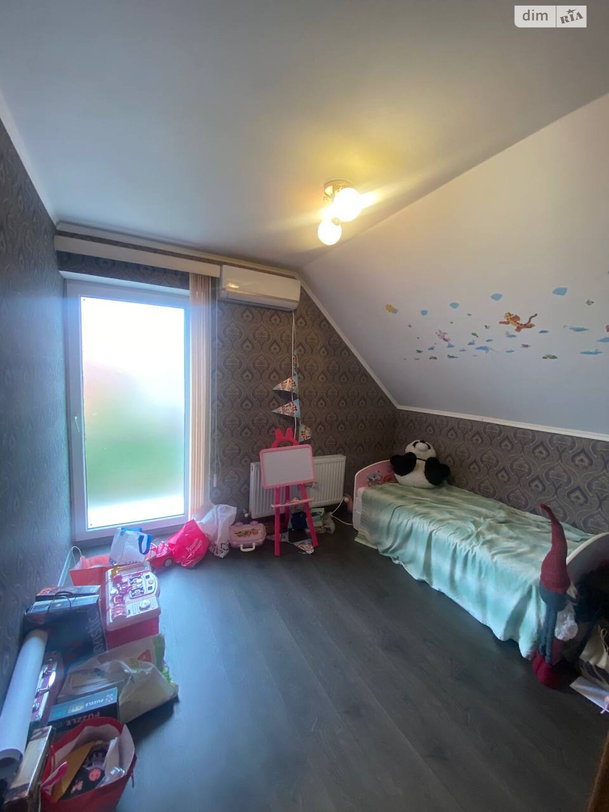 двухэтажный дом с балконом, 110 кв. м, кирпич. Продажа в Нерубайском фото 1