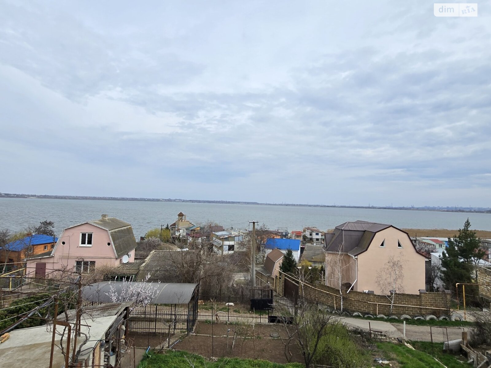двухэтажный дом с верандой, 60 кв. м, кирпич. Продажа в Нерубайском фото 1 двухэтажный дом с верандой, 60 кв. м, кирпич. Продажа в Нерубайском фото 1