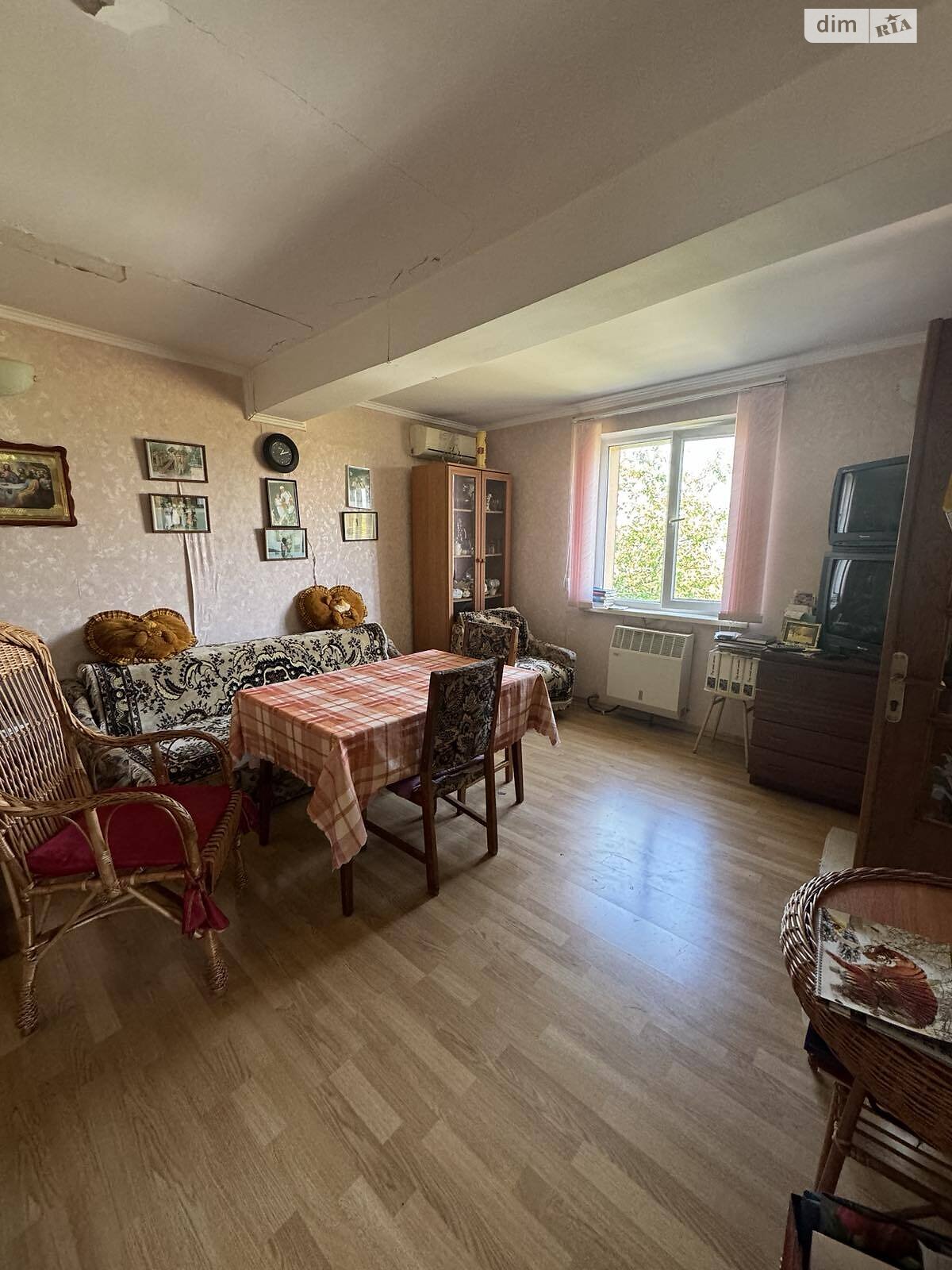 триповерховий будинок з гаражем, 172 кв. м, цегла. Продаж у Нерубайське фото 1 триповерховий будинок з гаражем, 172 кв. м, цегла. Продаж у Нерубайське фото 1