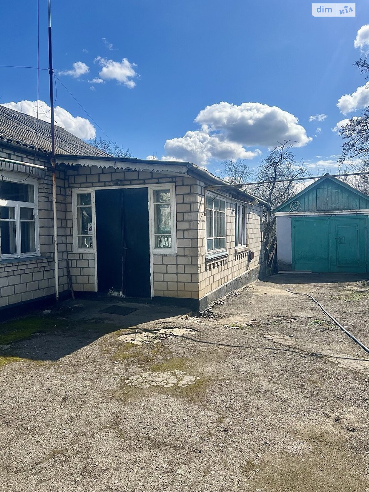 одноэтажный дом с гаражом, 57.3 кв. м, глинобитный. Продажа в Нестерварке фото 1 одноэтажный дом с гаражом, 57.3 кв. м, глинобитный. Продажа в Нестерварке фото 1