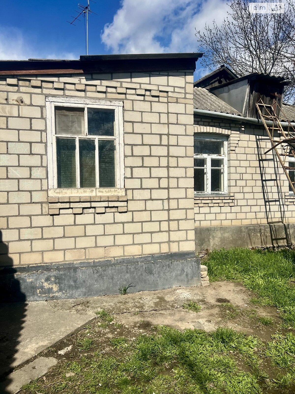 одноэтажный дом с гаражом, 57.3 кв. м, глинобитный. Продажа в Нестерварке фото 1 одноэтажный дом с гаражом, 57.3 кв. м, глинобитный. Продажа в Нестерварке фото 1