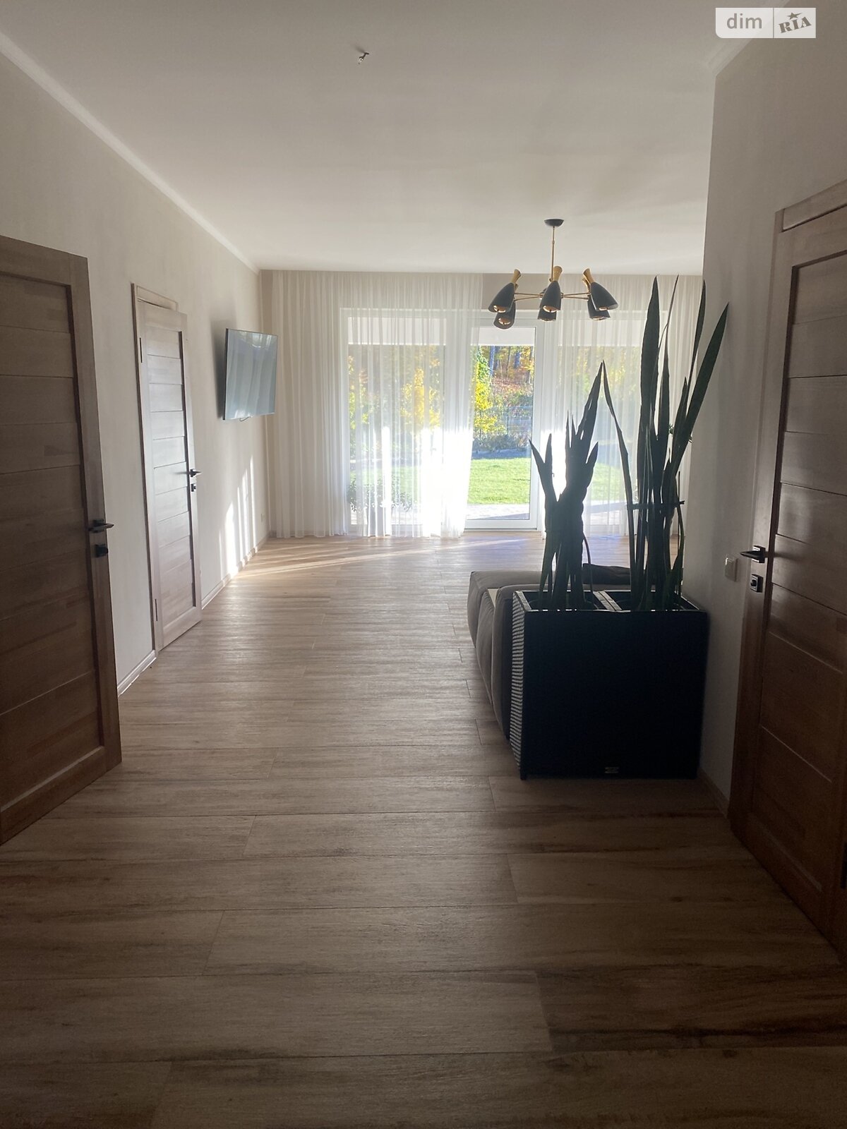 одноповерховий будинок з гаражем, 208.6 кв. м, цегла. Продаж у Нижньому Солотвині фото 1 одноповерховий будинок з гаражем, 208.6 кв. м, цегла. Продаж у Нижньому Солотвині фото 1