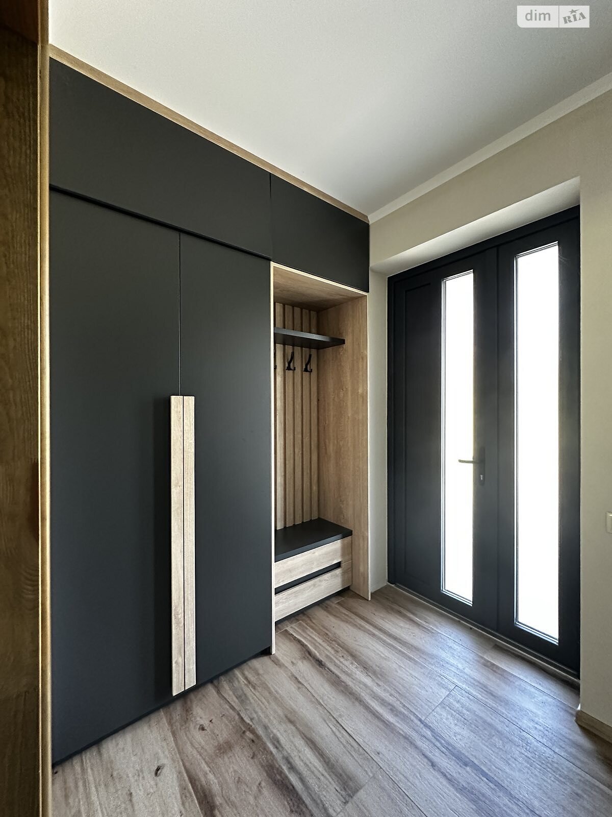 одноповерховий будинок з гаражем, 205 кв. м, цегла. Продаж у Нижньому Солотвині фото 1 одноповерховий будинок з гаражем, 205 кв. м, цегла. Продаж у Нижньому Солотвині фото 1