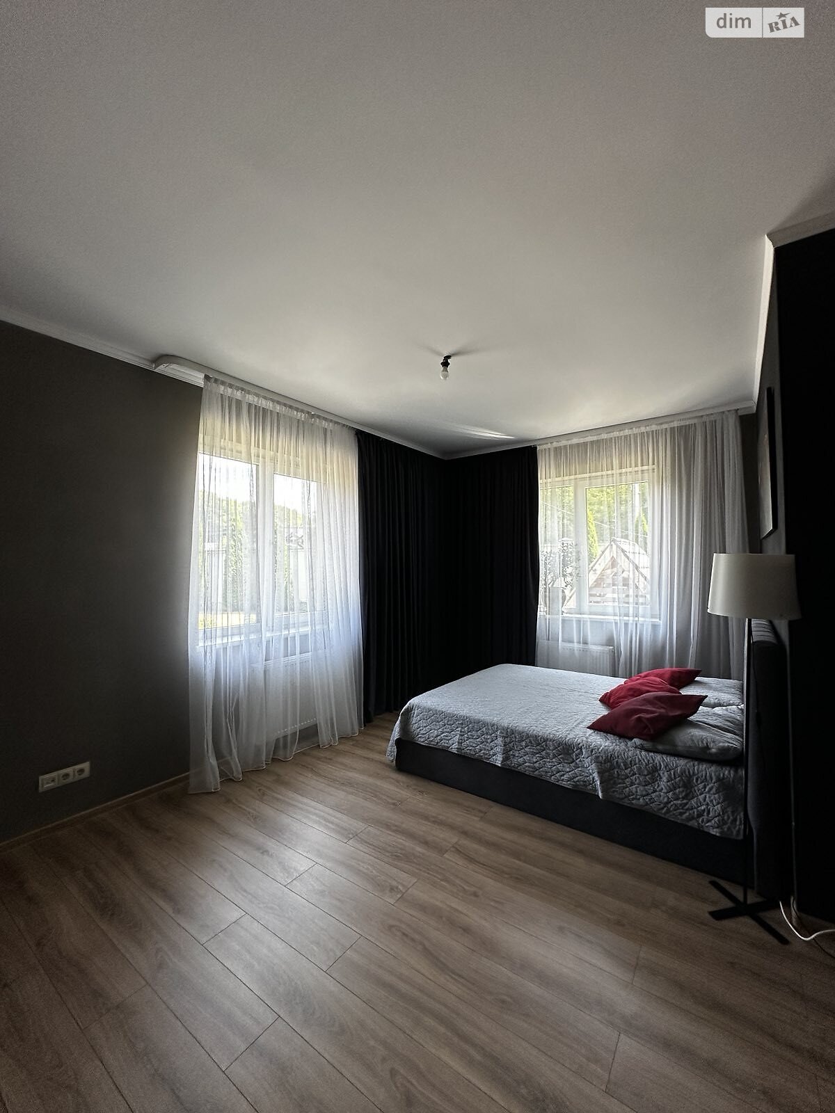 одноповерховий будинок з гаражем, 205 кв. м, цегла. Продаж у Нижньому Солотвині фото 1 одноповерховий будинок з гаражем, 205 кв. м, цегла. Продаж у Нижньому Солотвині фото 1