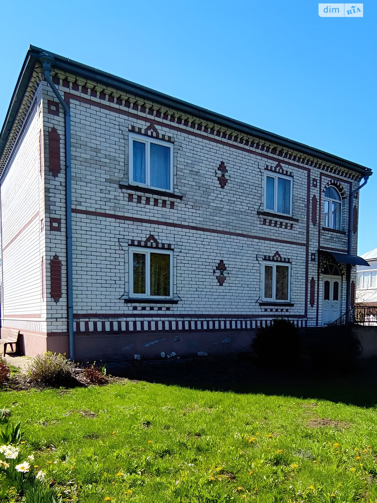 двоповерховий будинок з гаражем, 160 кв. м, цегла. Продаж у Нижніа Лубянках фото 1 двоповерховий будинок з гаражем, 160 кв. м, цегла. Продаж у Нижніа Лубянках фото 1