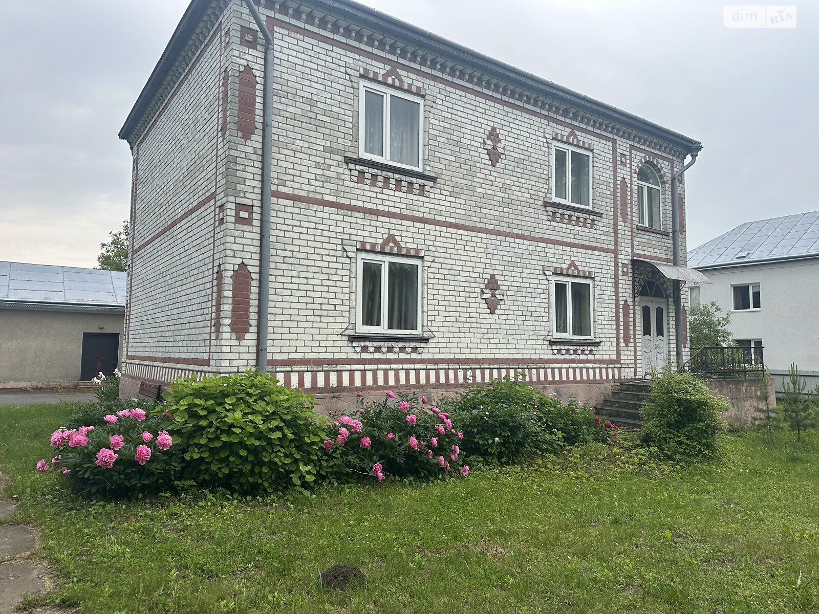 двоповерховий будинок з гаражем, 160 кв. м, цегла. Продаж у Нижніа Лубянках фото 1 двоповерховий будинок з гаражем, 160 кв. м, цегла. Продаж у Нижніа Лубянках фото 1