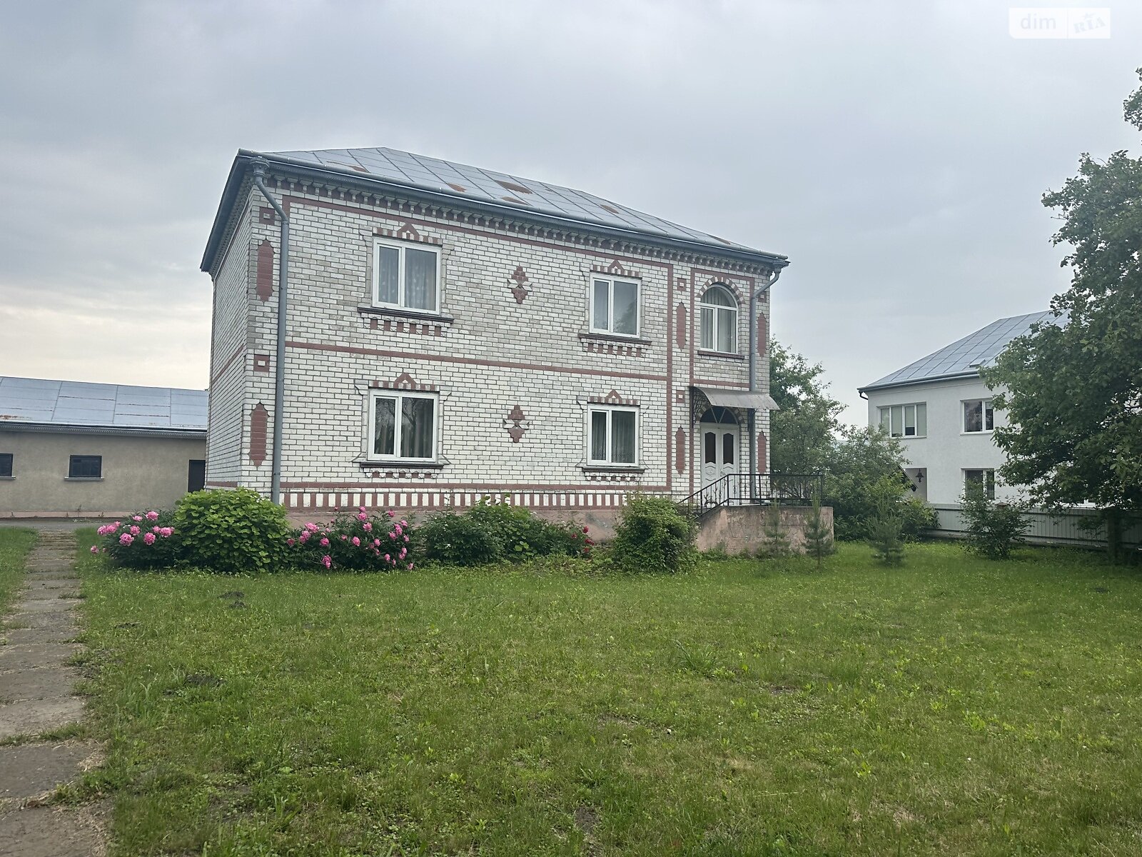 двоповерховий будинок з гаражем, 160 кв. м, цегла. Продаж у Нижніа Лубянках фото 1 двоповерховий будинок з гаражем, 160 кв. м, цегла. Продаж у Нижніа Лубянках фото 1