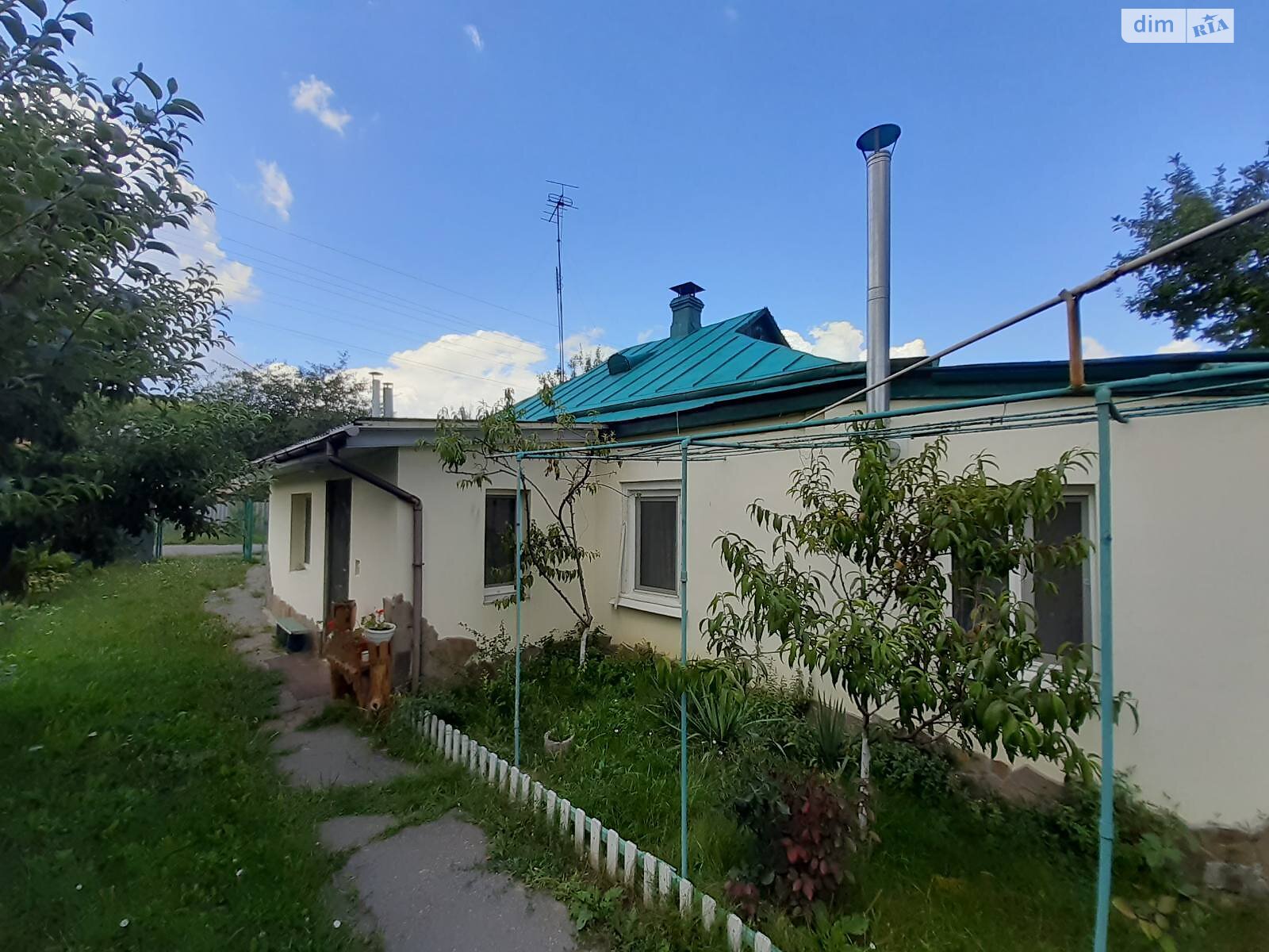 одноэтажный дом с отоплением, 90 кв. м, кирпич. Продажа в Нижних Млынах фото 1 одноэтажный дом с отоплением, 90 кв. м, кирпич. Продажа в Нижних Млынах фото 1