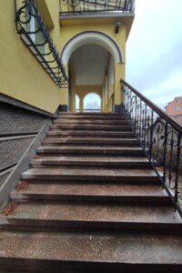 триповерховий будинок з гаражем, 538.2 кв. м, цегла. Продаж у Микитинцях фото 2