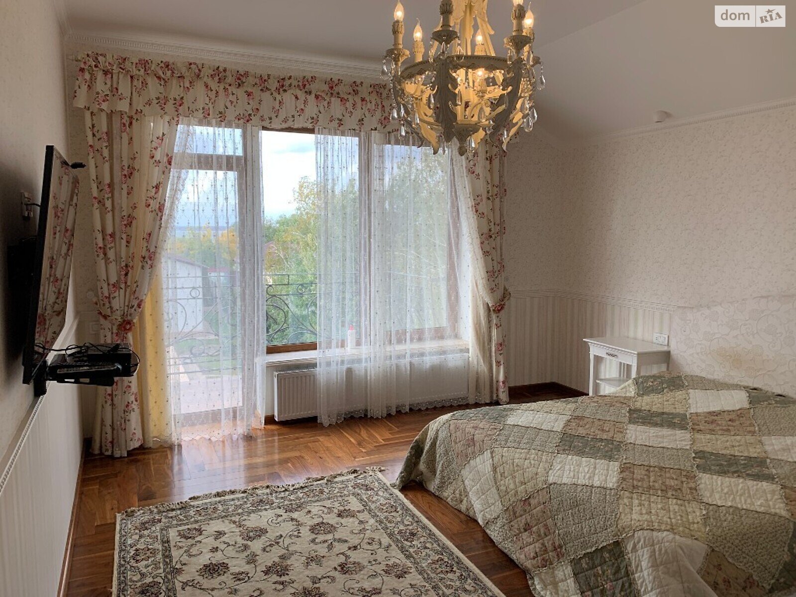 двухэтажный дом, 280 кв. м, кирпич. Продажа в Галициновом фото 1