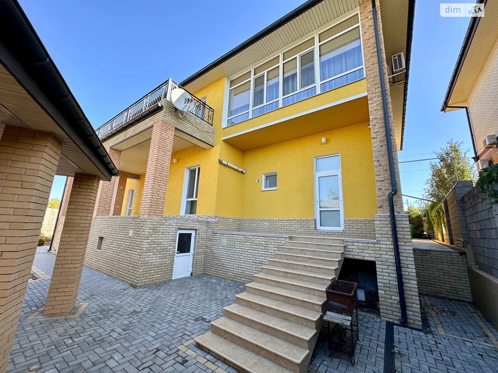 двухэтажный дом с гаражом, 530 кв. м, кирпич. Продажа в Николаеве район Корабельный фото 1