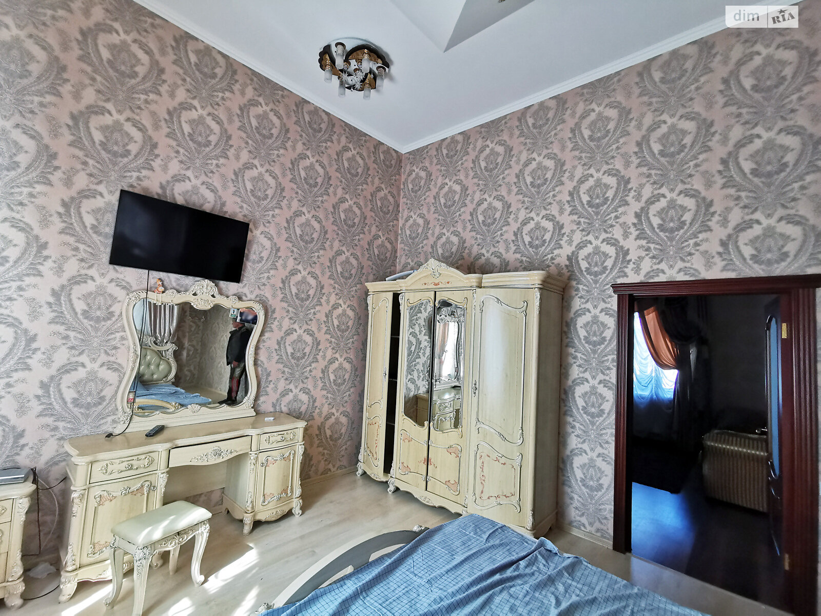 двухэтажный дом с мебелью, 155 кв. м, ракушечник (ракушняк). Продажа в Николаеве район Широкая Балка фото 1
