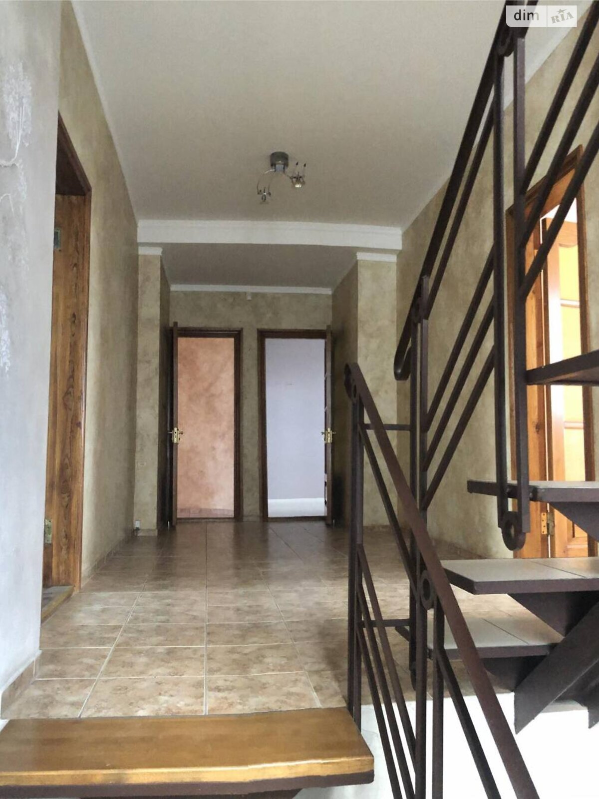 триповерховий будинок з верандою, 389.1 кв. м, піноблок. Продаж в Миколаєві, район Соляні фото 1 триповерховий будинок з верандою, 389.1 кв. м, піноблок. Продаж в Миколаєві, район Соляні фото 1