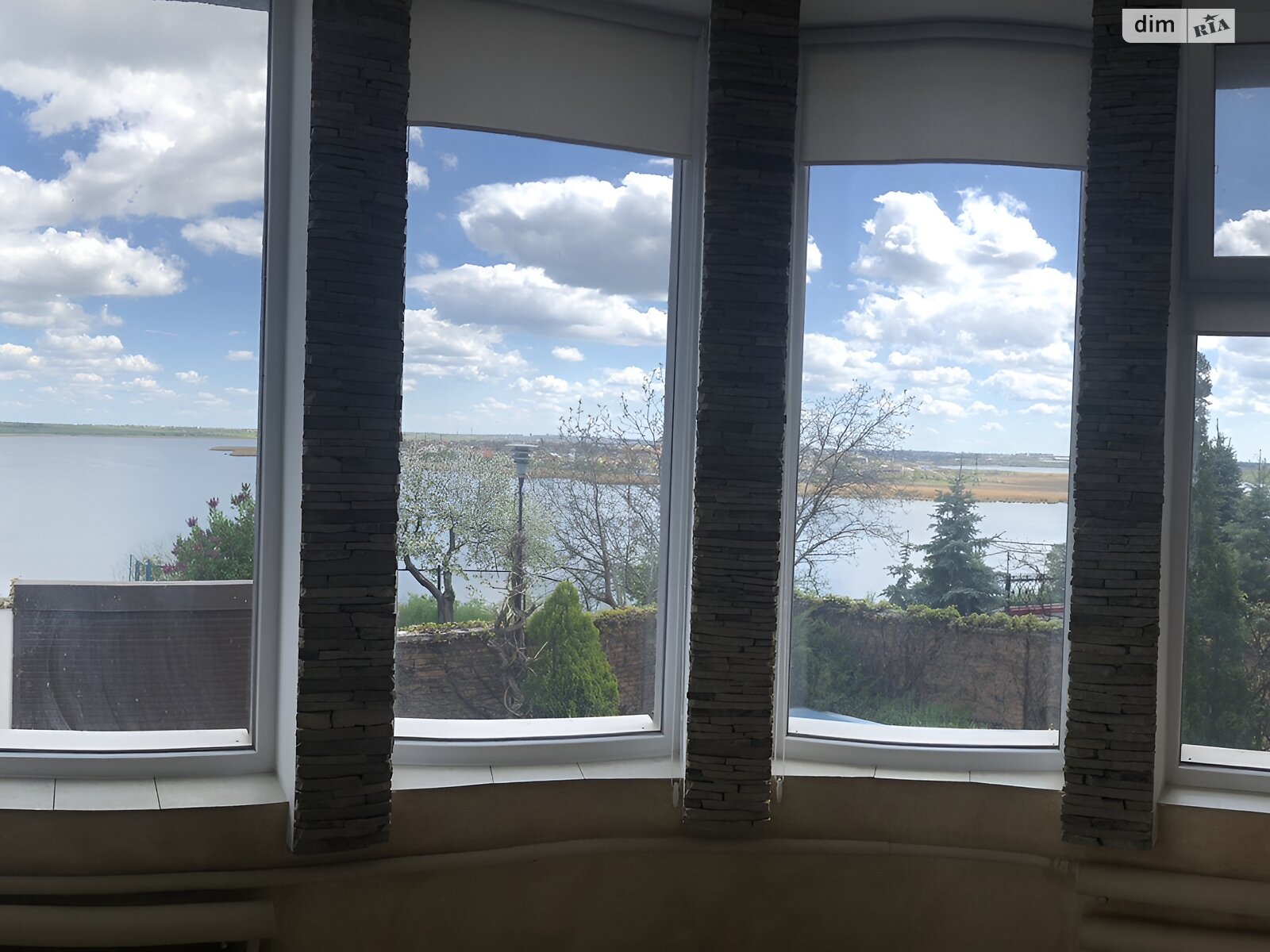 триповерховий будинок з верандою, 389.1 кв. м, піноблок. Продаж в Миколаєві, район Соляні фото 1 триповерховий будинок з верандою, 389.1 кв. м, піноблок. Продаж в Миколаєві, район Соляні фото 1