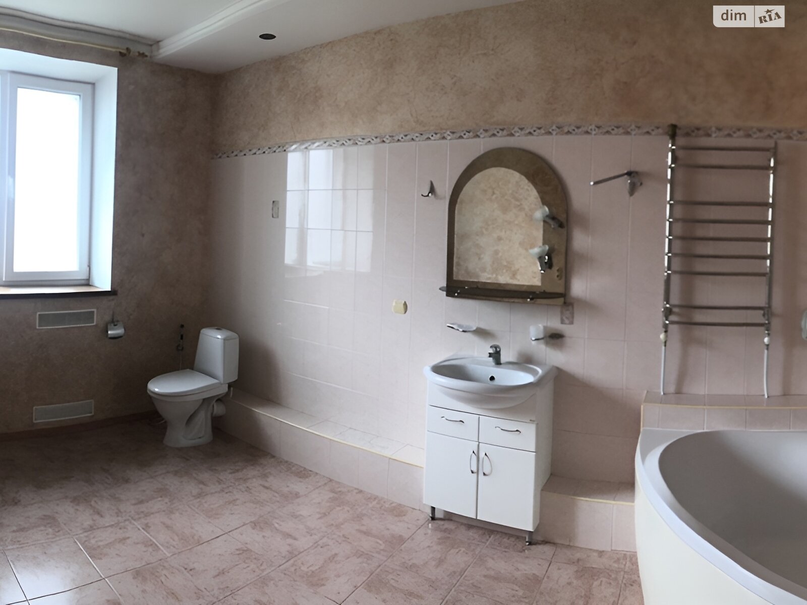 триповерховий будинок з верандою, 389.1 кв. м, піноблок. Продаж в Миколаєві, район Соляні фото 1 триповерховий будинок з верандою, 389.1 кв. м, піноблок. Продаж в Миколаєві, район Соляні фото 1