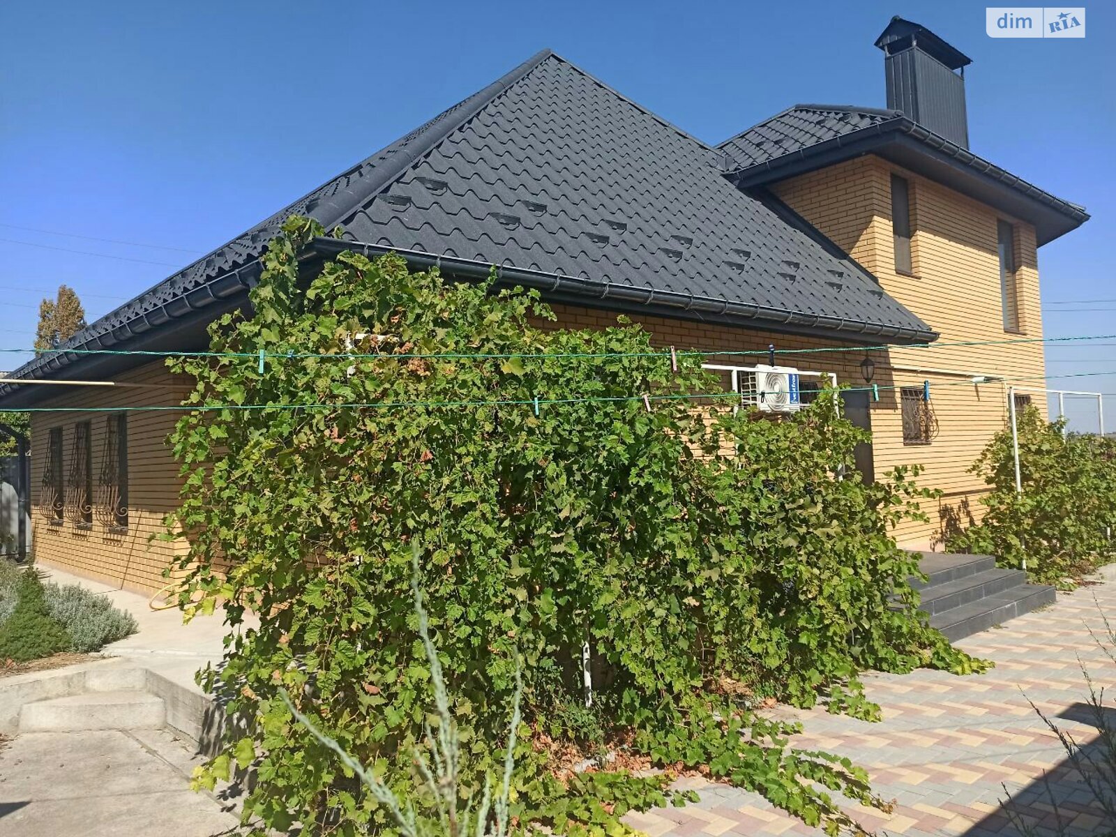 двухэтажный дом с верандой, 205 кв. м, ракушечник (ракушняк). Продажа в Николаеве район Соляные фото 1 двухэтажный дом с верандой, 205 кв. м, ракушечник (ракушняк). Продажа в Николаеве район Соляные фото 1