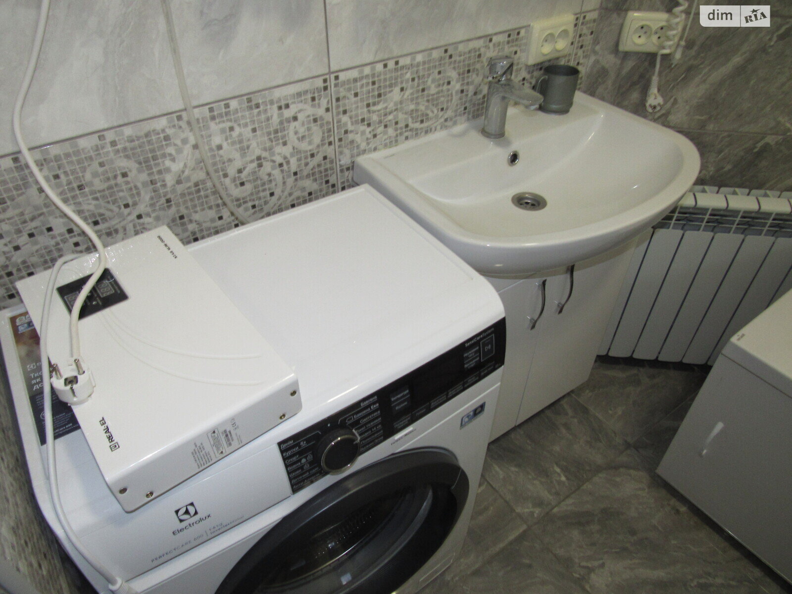 двухэтажный дом с верандой, 205 кв. м, ракушечник (ракушняк). Продажа в Николаеве район Соляные фото 1 двухэтажный дом с верандой, 205 кв. м, ракушечник (ракушняк). Продажа в Николаеве район Соляные фото 1