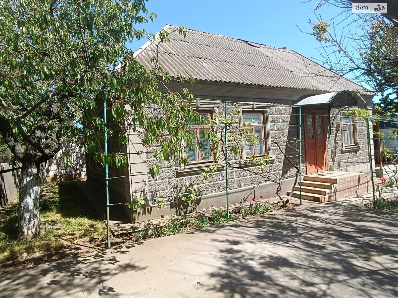 одноэтажный дом с гаражом, 93 кв. м, кирпич. Продажа в Николаеве район Терновка фото 1 одноэтажный дом с гаражом, 93 кв. м, кирпич. Продажа в Николаеве район Терновка фото 1