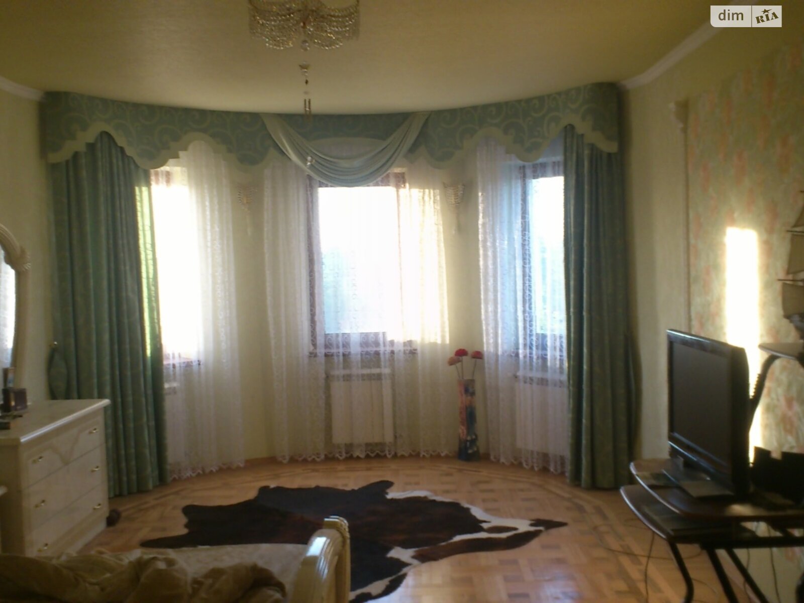 триповерховий будинок з гаражем, 325 кв. м, піноблок. Продаж в Миколаєві, район Терновка фото 1 триповерховий будинок з гаражем, 325 кв. м, піноблок. Продаж в Миколаєві, район Терновка фото 1
